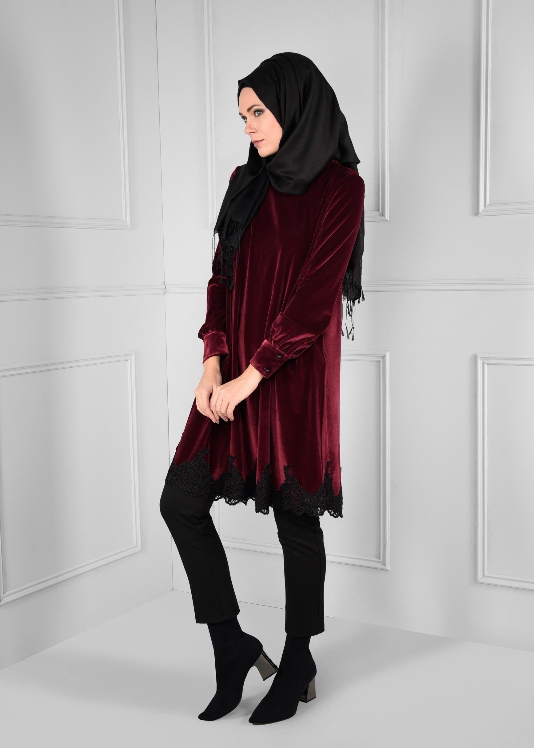 Tesettür giyim BORDO DANTELLİ SALAŞ KADİFE TUNİK 4731 