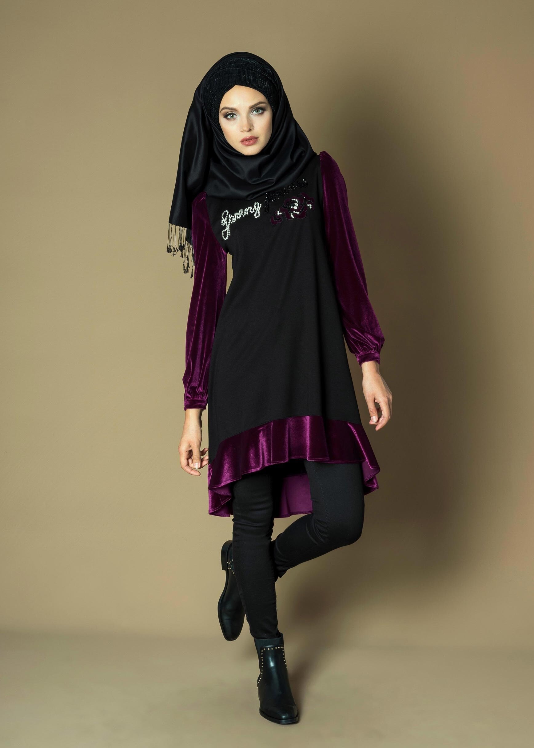 Tesettür giyim SİYAH BONCUK İŞLEMELİ ÇİFT RENK ASİMETRİK KESİM TUNİK 4732