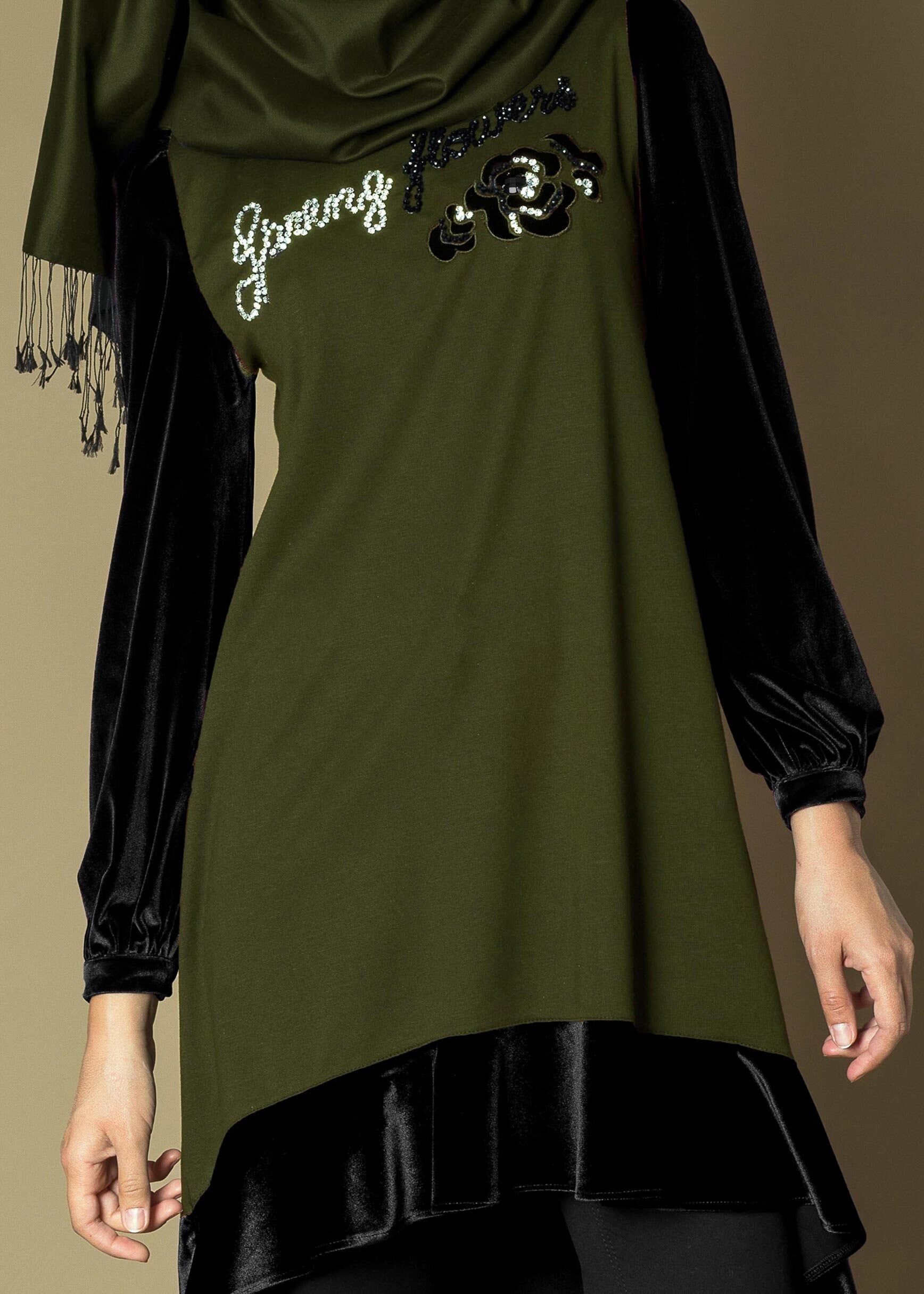 Tesettür giyim HAKİ BONCUK İŞLEMELİ ÇİFT RENK ASİMETRİK KESİM TUNİK 4732