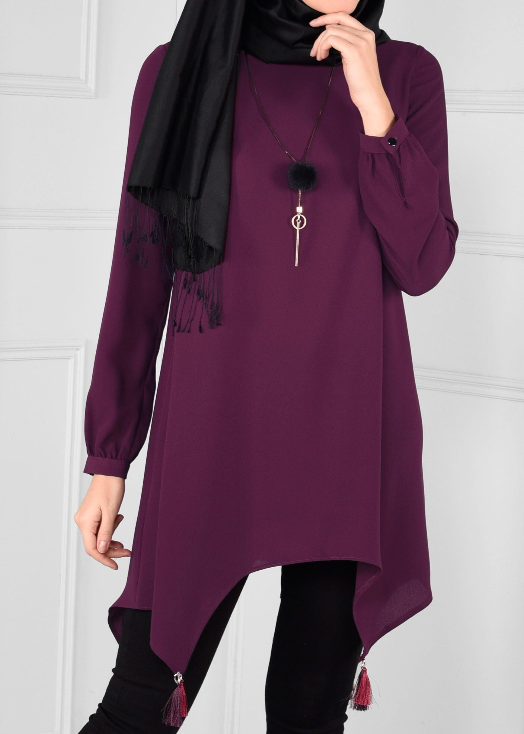 Tesettür giyim MÜRDÜM ASİMETRİK KESİM PÜSKÜL DETAYLI TUNİK 4754