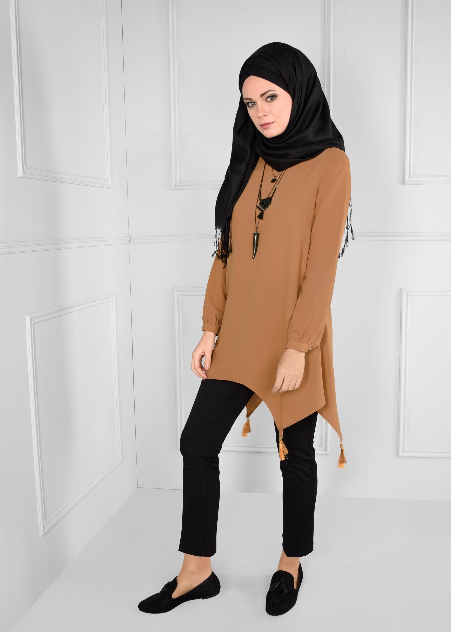 Tesettür giyim KAHVE ASİMETRİK KESİM PÜSKÜL DETAYLI TUNİK 4754