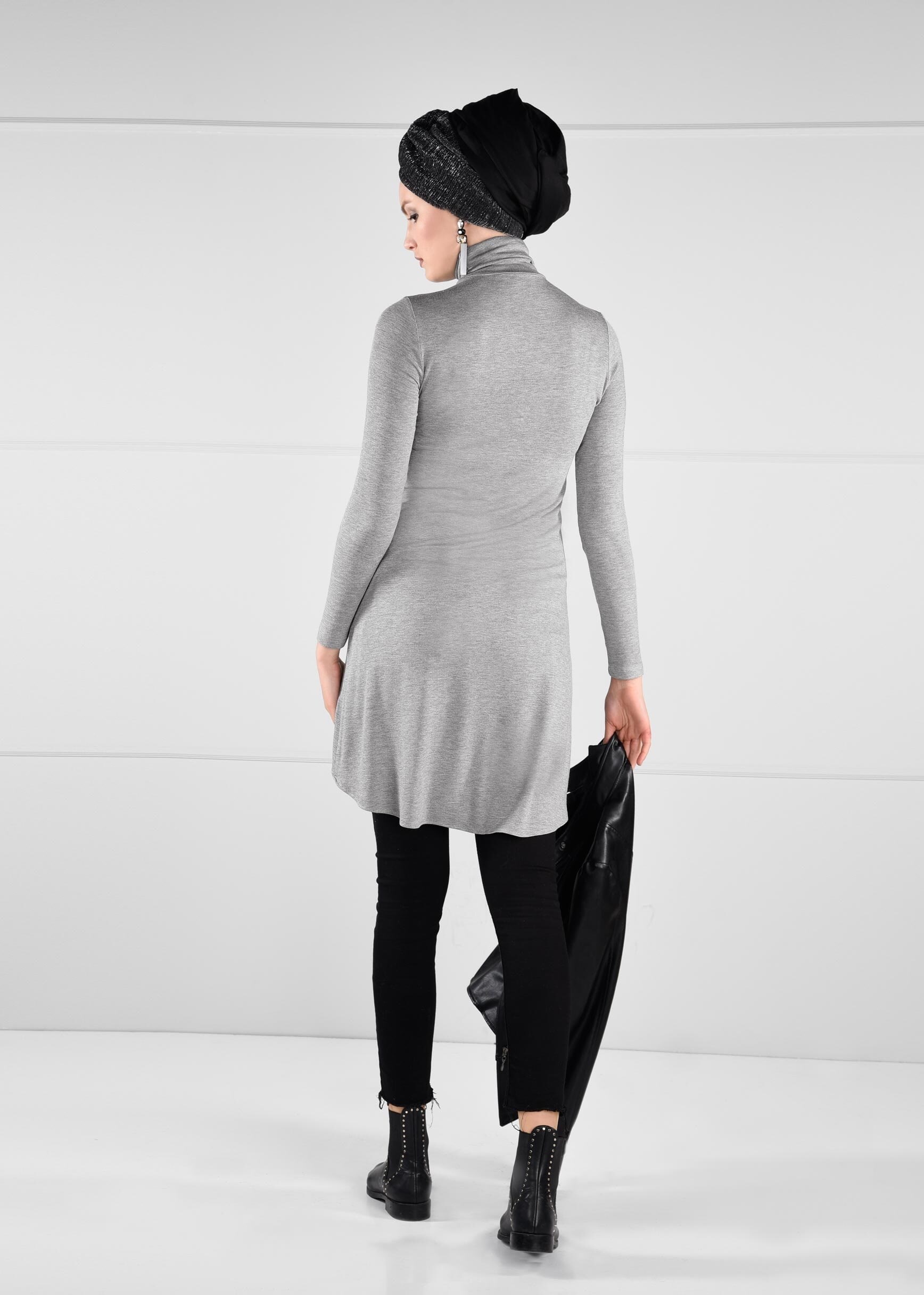 Tesettür giyim GRİ BALIKÇI YAKA ASİMETRİK KESİM TUNİK 4757