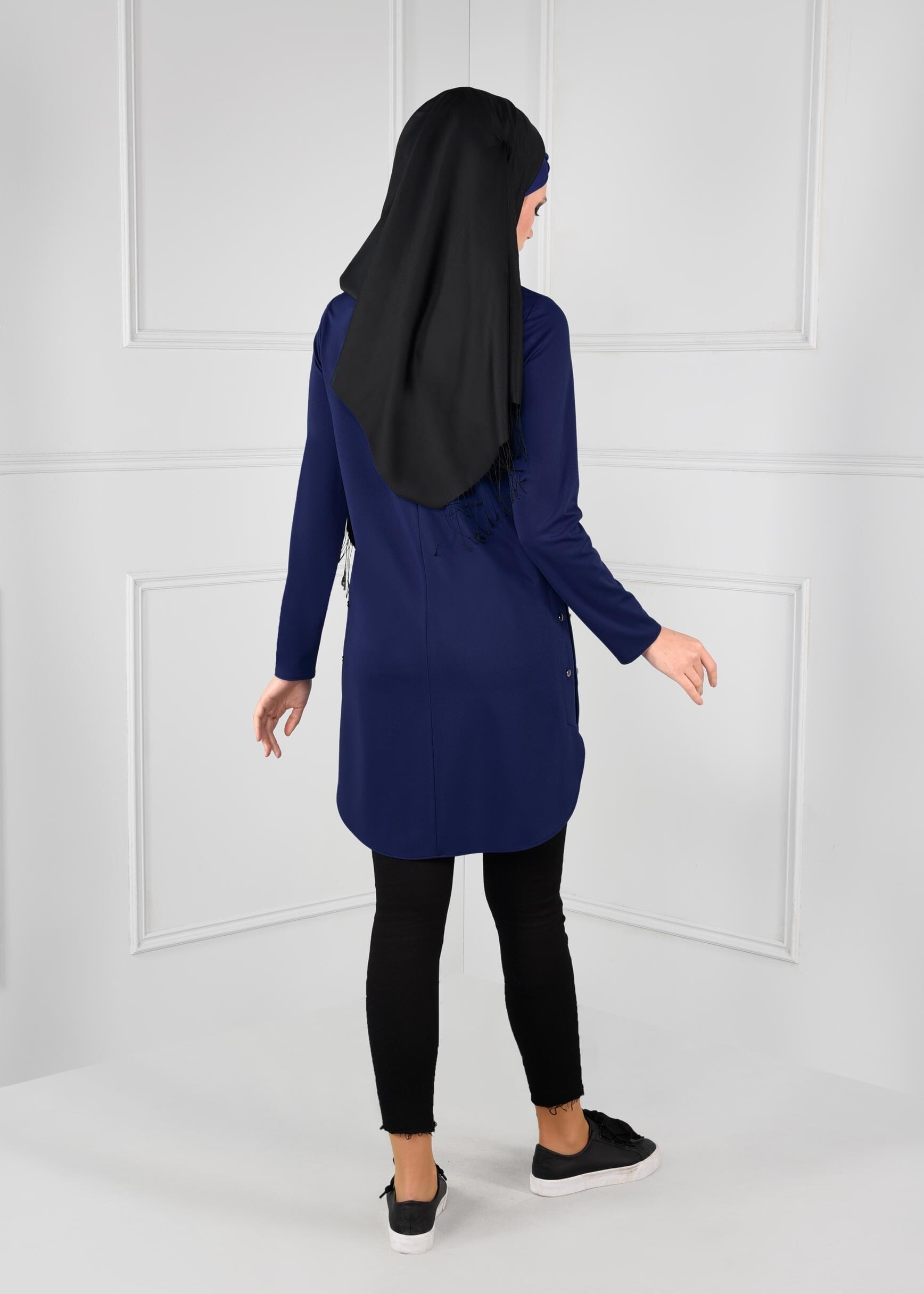 Tesettür giyim LACİVERT YANLARI ZIMBA DETAYLI TUNİK 4762