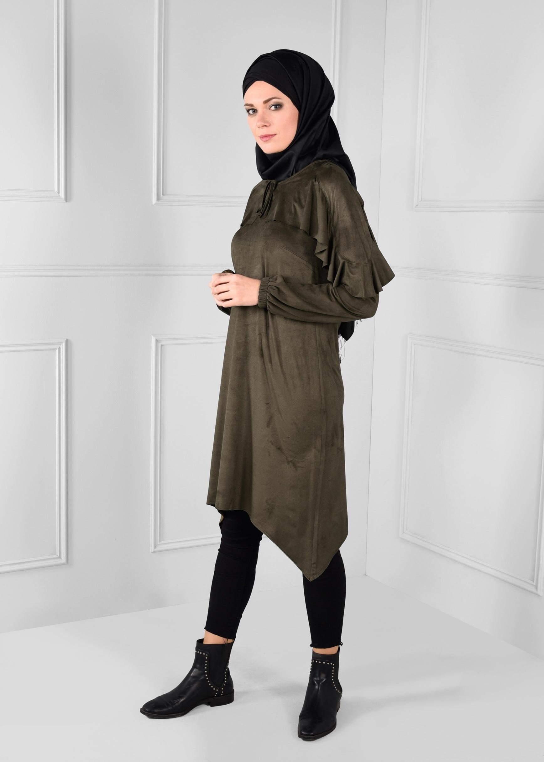 Tesettür giyim HAKİ MANŞETLERİ LASTİKLİ ASİMETRİK KESİM TUNİK 4763