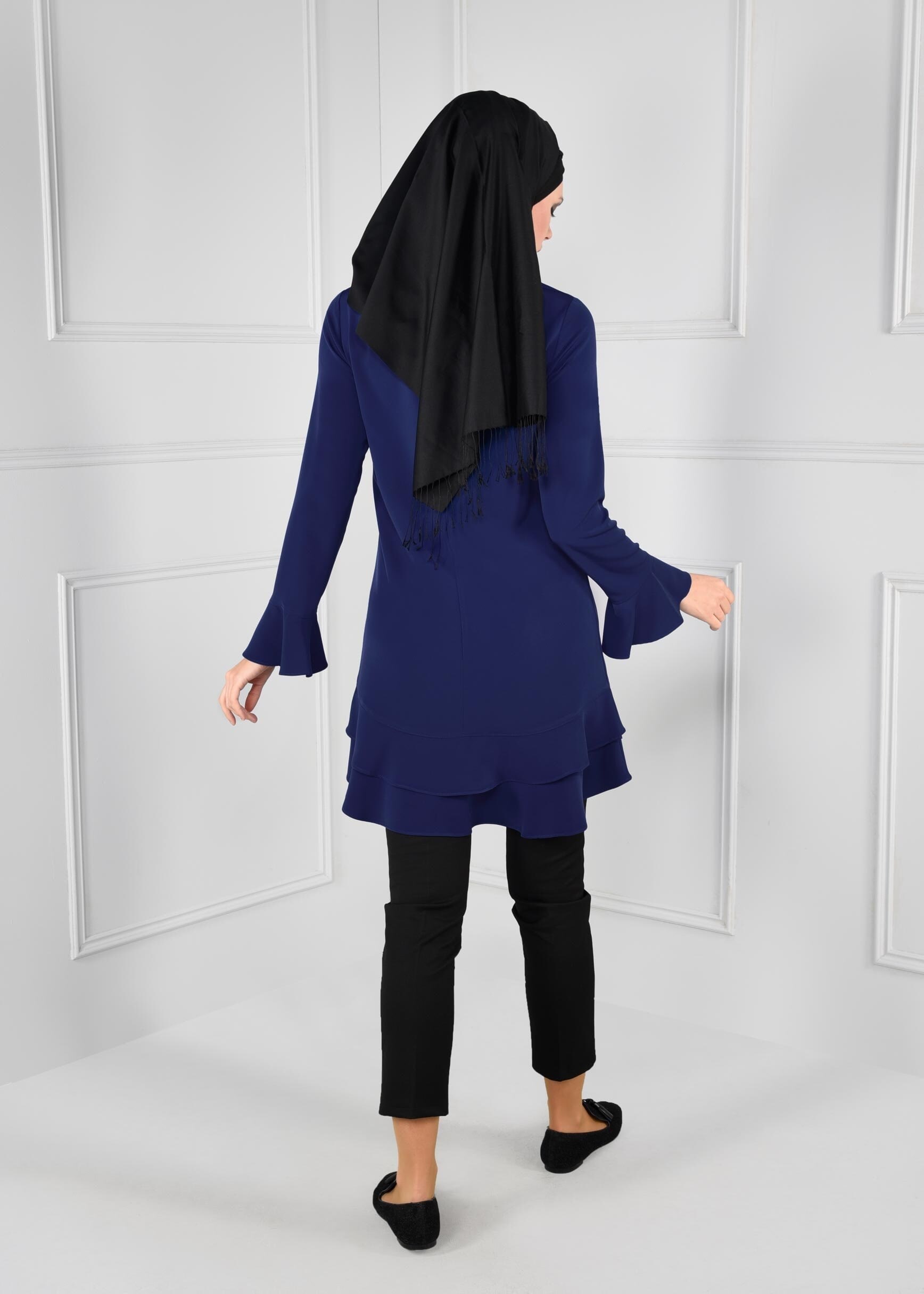 Tesettür giyim LACİVERT KOLLARI ETEK UCU VOLANLI TUNİK 4764