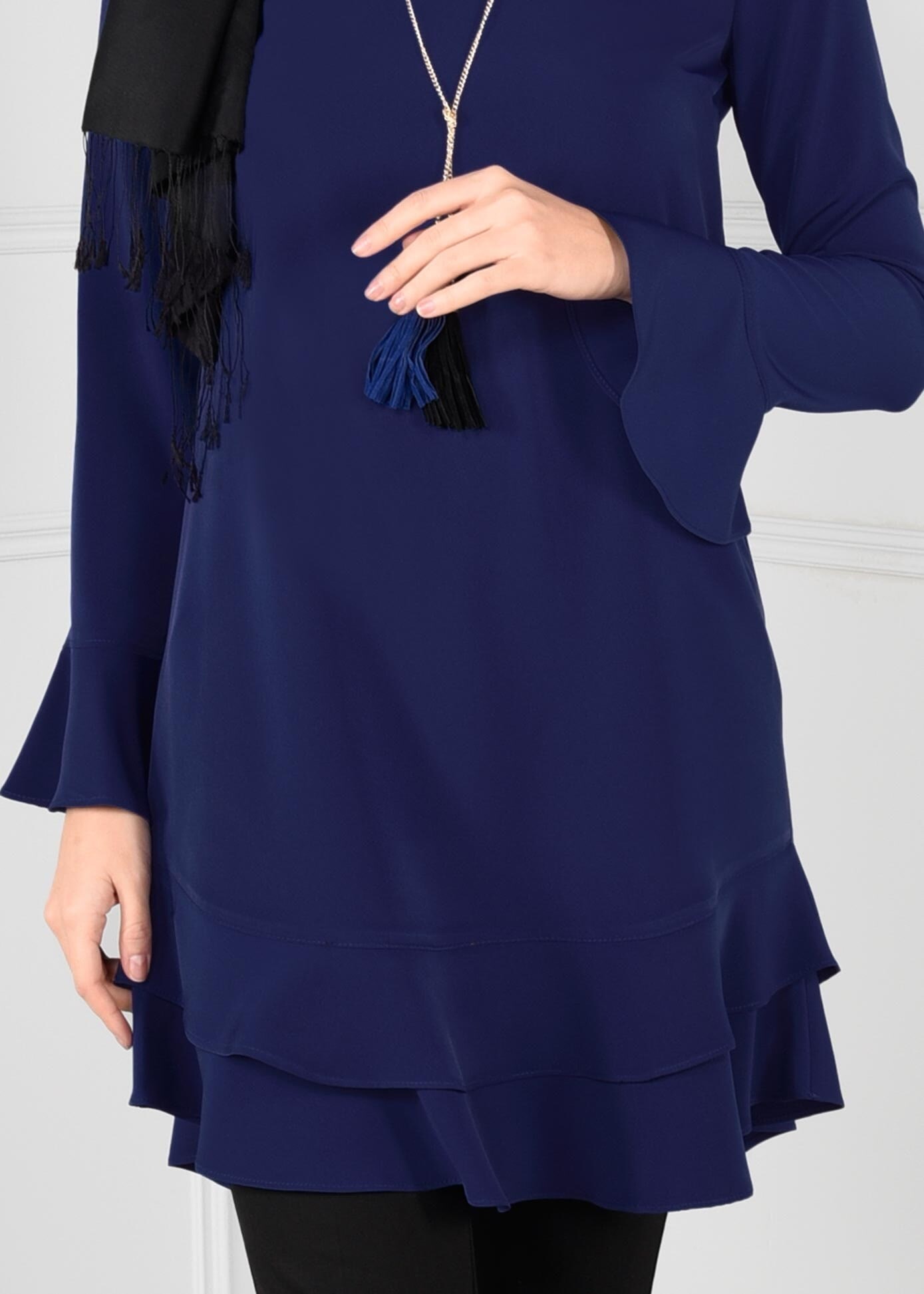 Tesettür giyim LACİVERT KOLLARI ETEK UCU VOLANLI TUNİK 4764