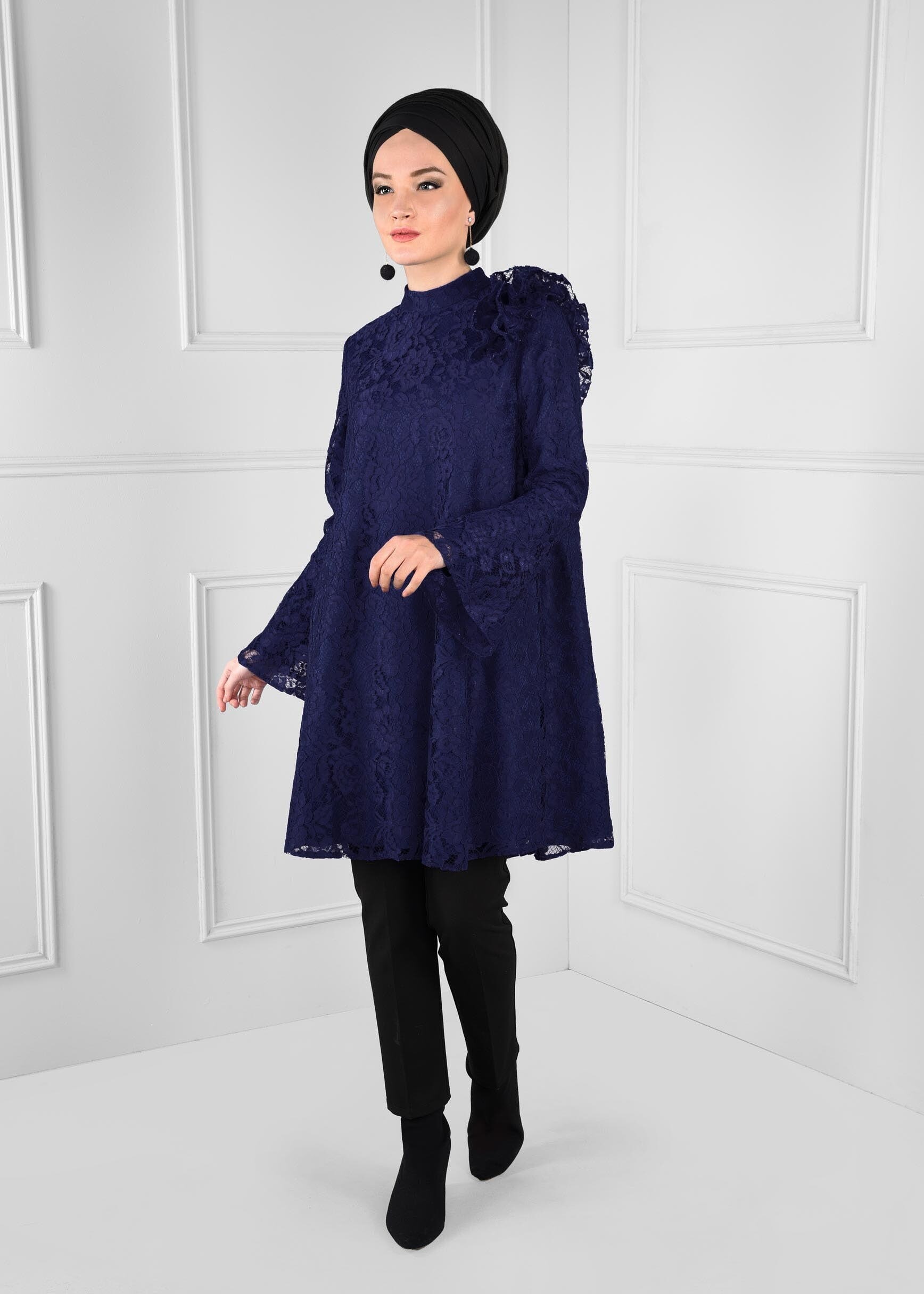 Tesettür giyim LACİVERT DANTELLİ TUNİK 4768