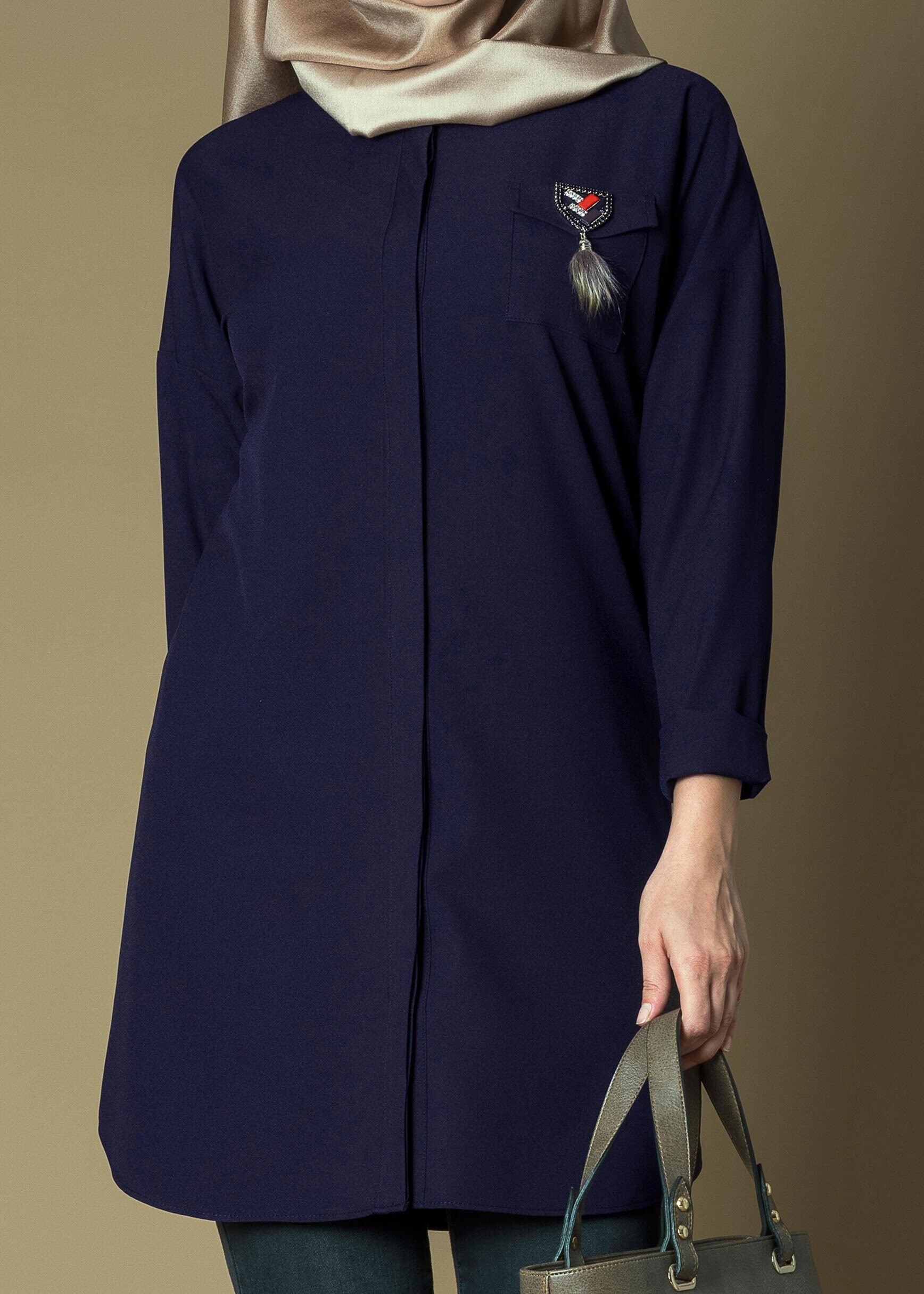 Tesettür giyim LACİVERT GİZLİ DÜĞMELİ CEP DETAYLI TUNİK 4780