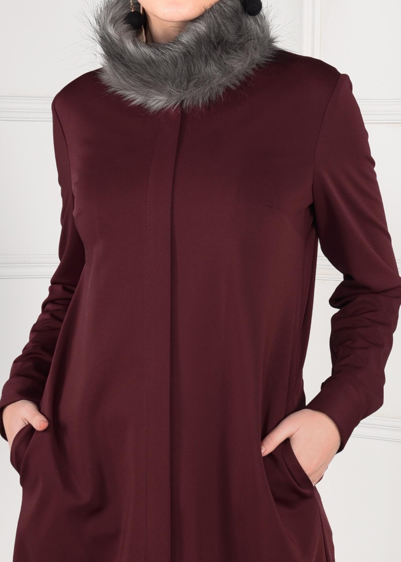 Tesettür giyim BORDO GİZLİ FERMUARLI YAKASI PELUŞ CEPLİ TUNİK 4783