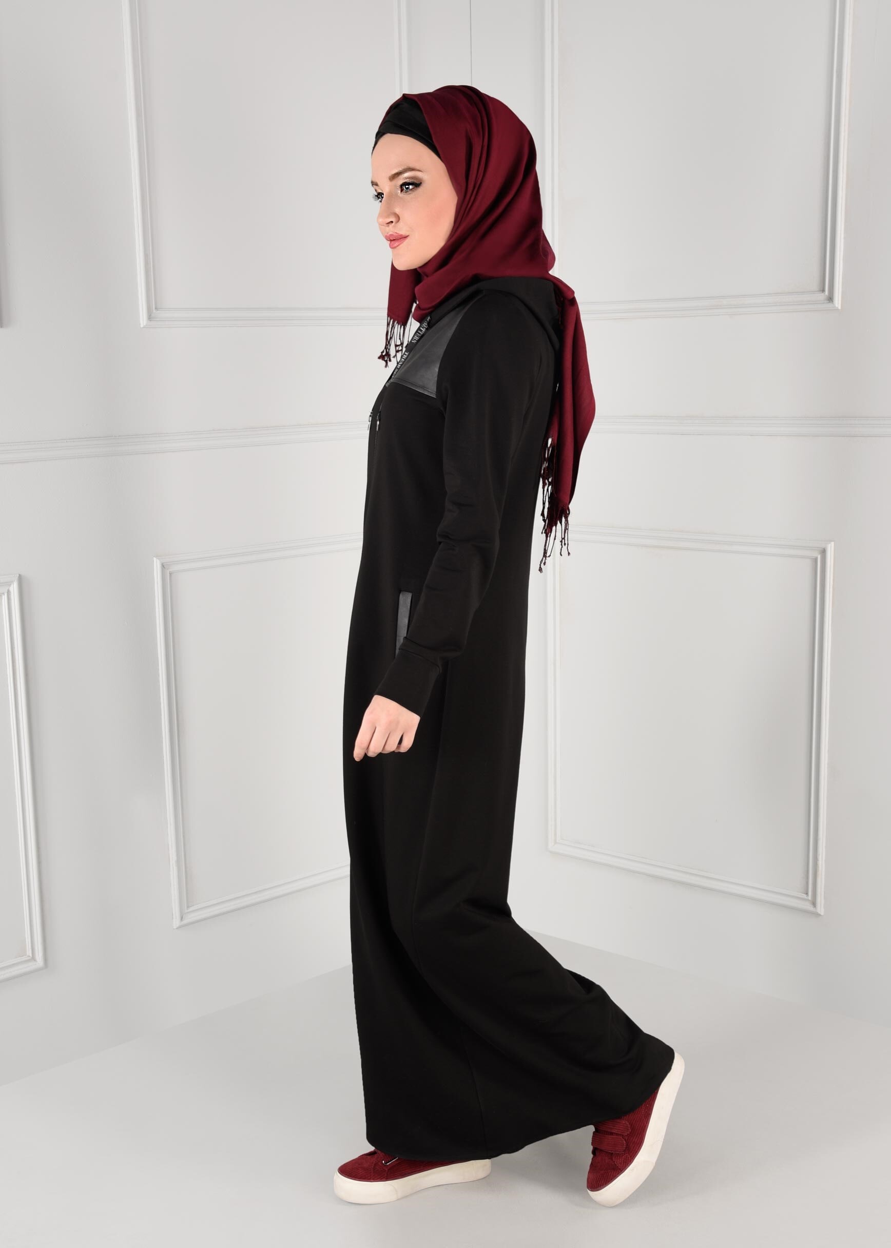 Tesettür giyim SİYAH KAPÜŞONLU CEPLİ FERMUARLI EŞOFMAN TUNİK 4802