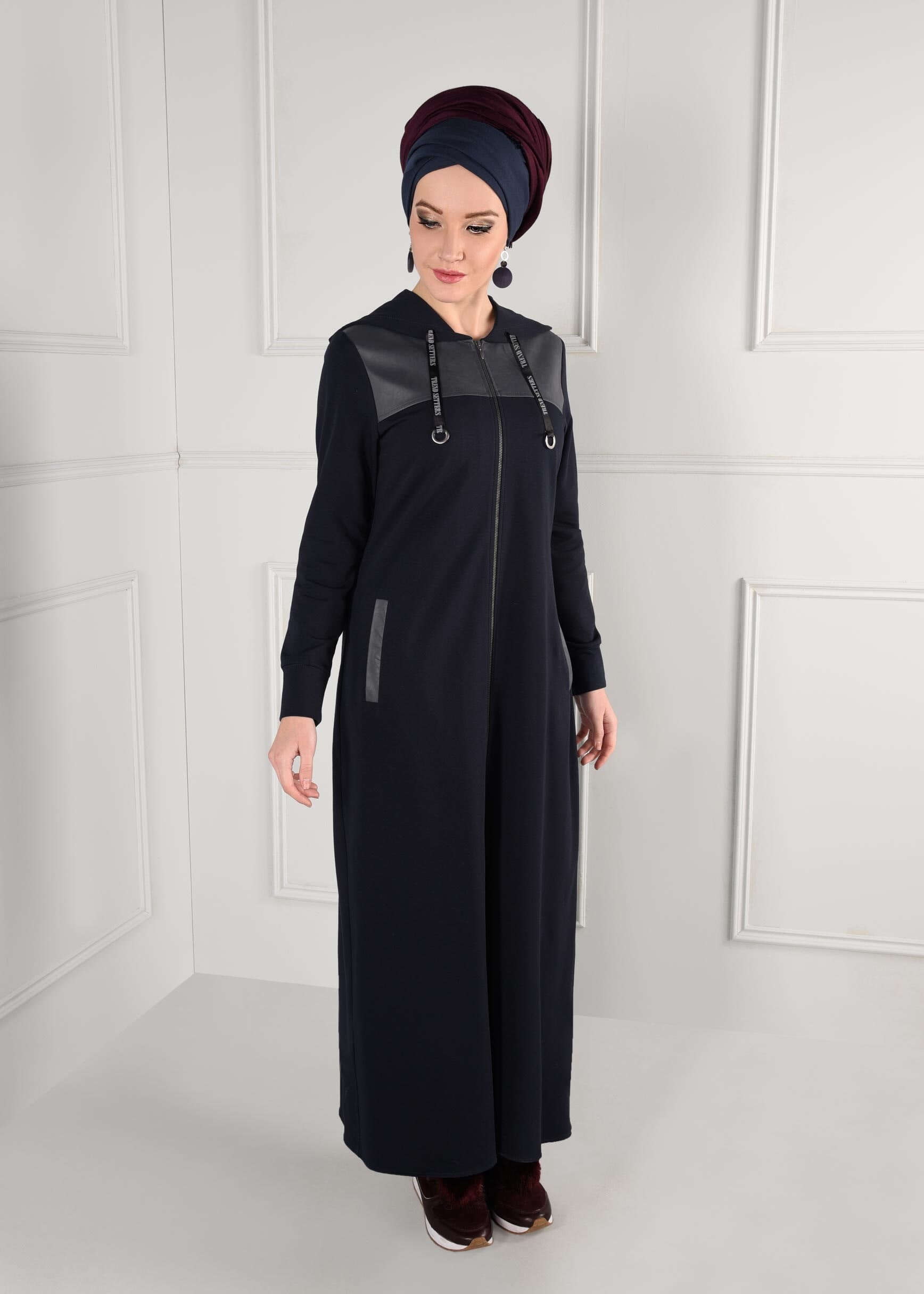 Tesettür giyim LACİVERT KAPÜŞONLU CEPLİ FERMUARLI EŞOFMAN TUNİK 4802