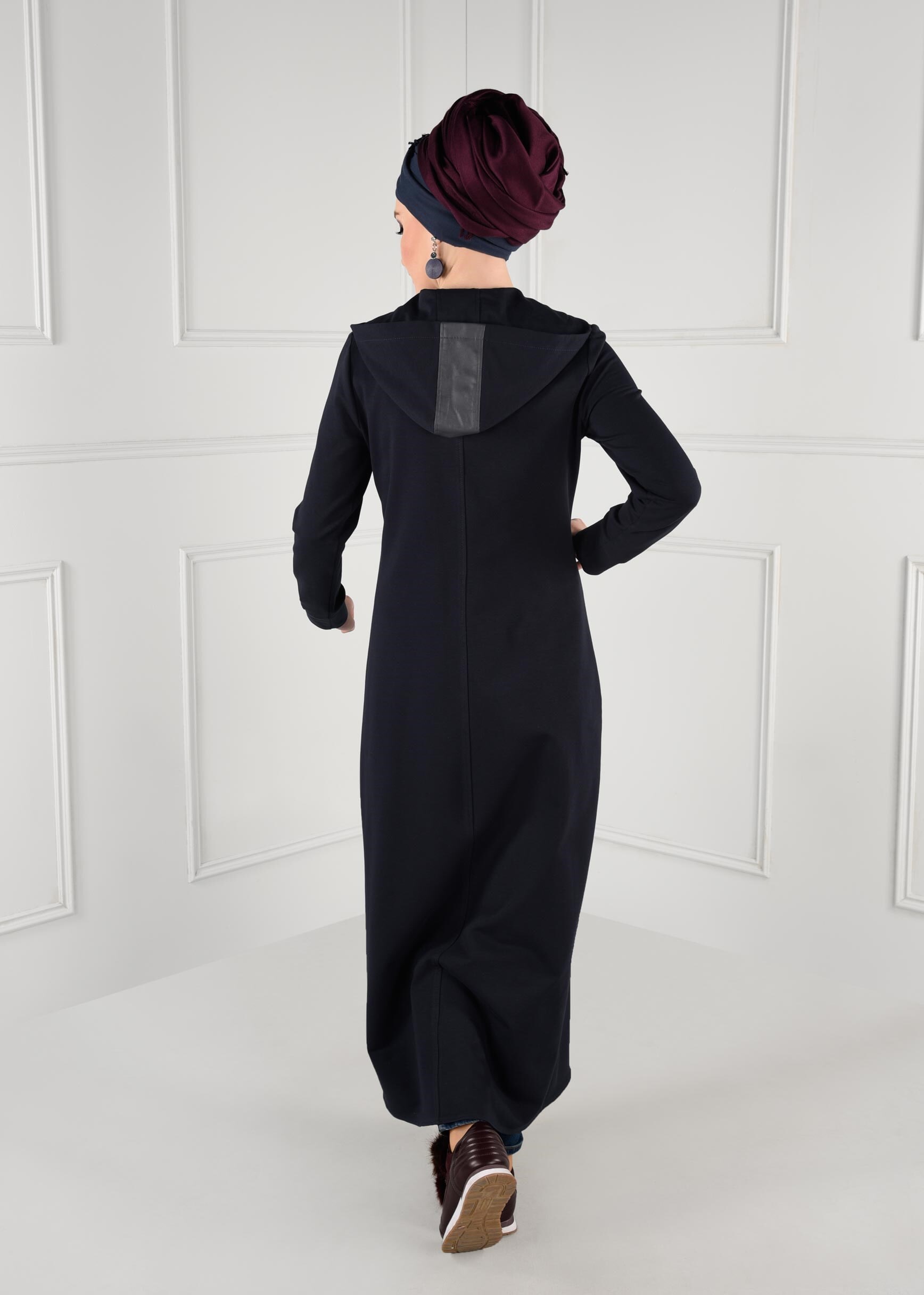 Tesettür giyim LACİVERT KAPÜŞONLU CEPLİ FERMUARLI EŞOFMAN TUNİK 4802