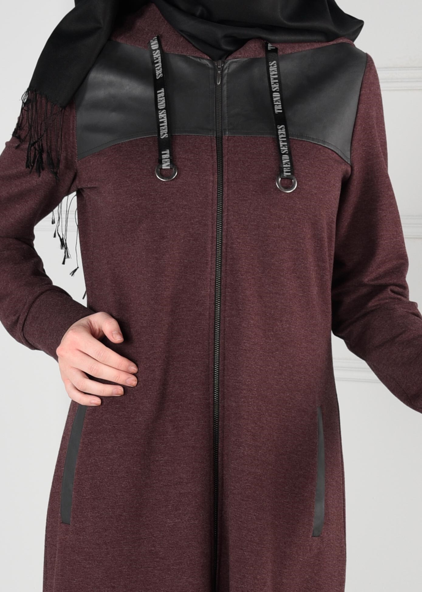 Tesettür giyim GRİ KAPÜŞONLU CEPLİ FERMUARLI EŞOFMAN TUNİK 4802