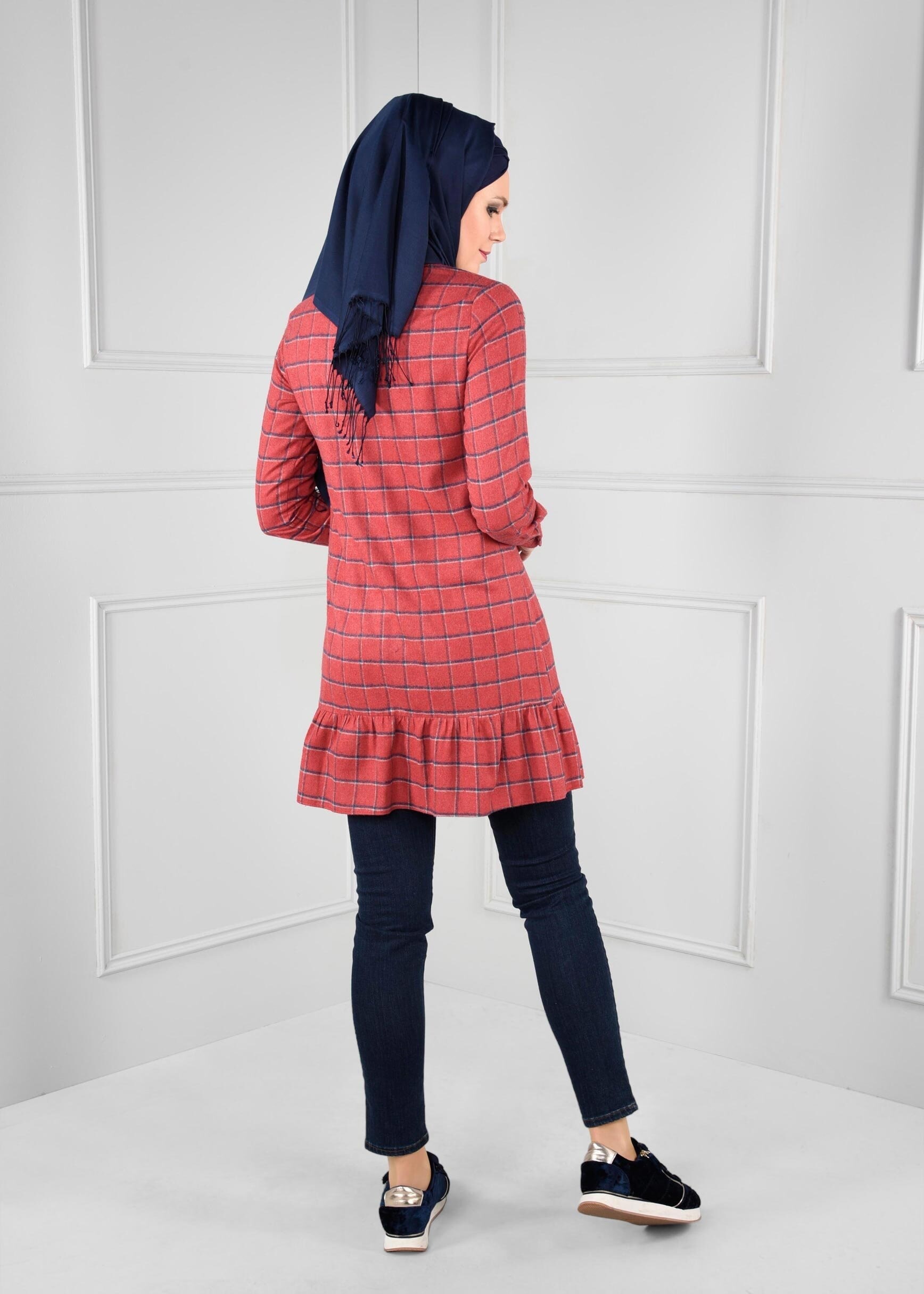 Tesettür giyim KIRMIZI KARELİ DÜĞMELİ TUNİK 4818