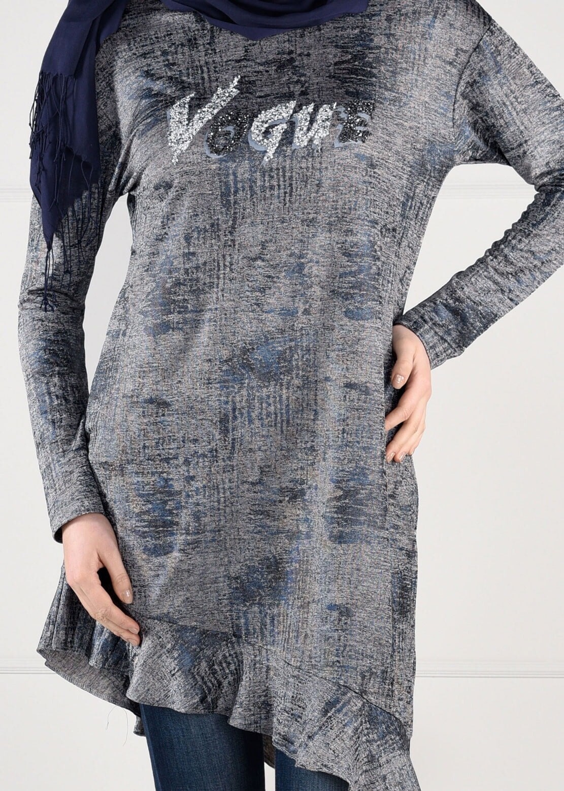 Tesettür giyim LACİVERT PAYET İŞLEMELİ VOLANLI ASİMETRİK KESİM TUNİK 4829 