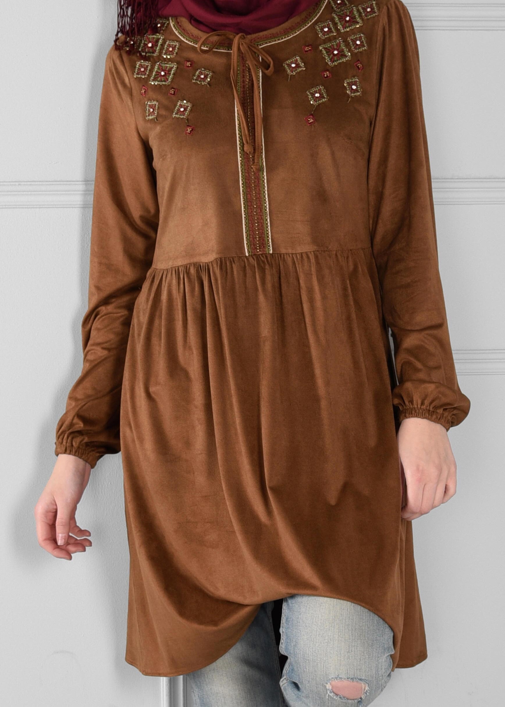 Tesettür giyim TABA NAKIŞ BONCUK İŞLEMELİ TUNİK 4841