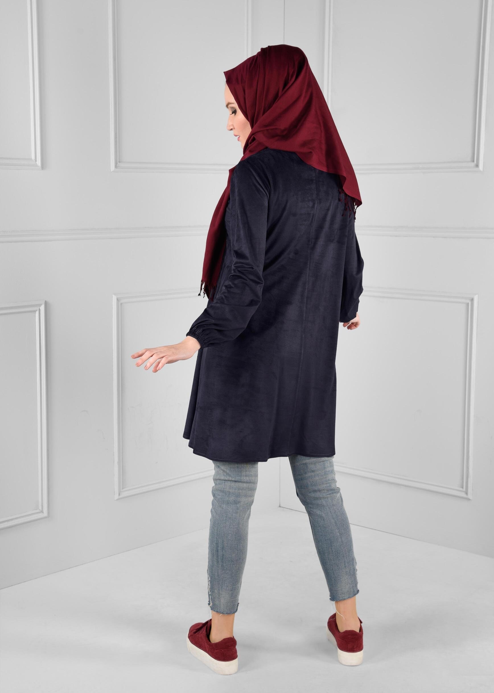 Tesettür giyim LACİVERT NAKIŞ BONCUK İŞLEMELİ TUNİK 4841