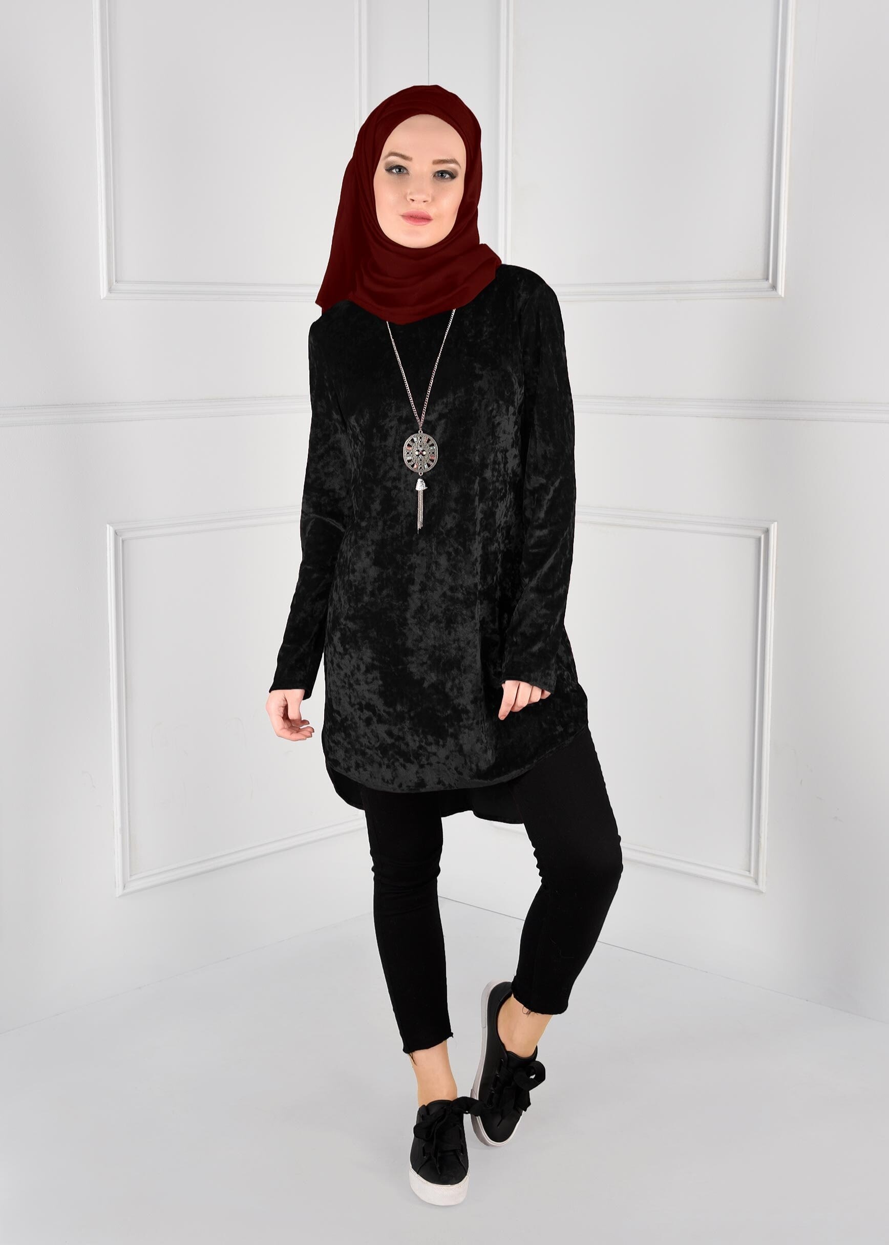 Tesettür giyim SİYAH ASİMETRİK KESİM KADİFE TUNİK 4842
