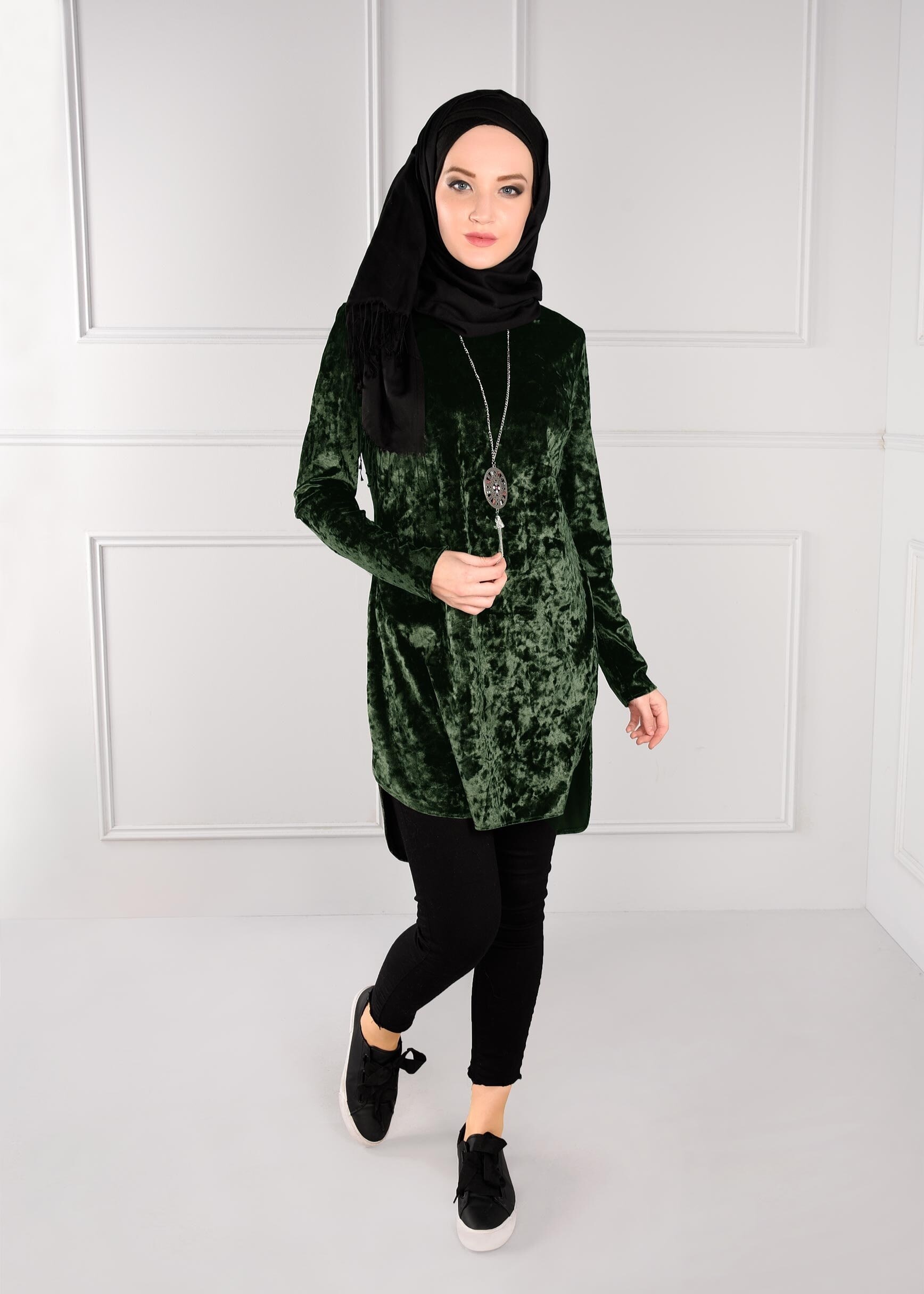 Tesettür giyim HAKİ ASİMETRİK KESİM KADİFE TUNİK 4842