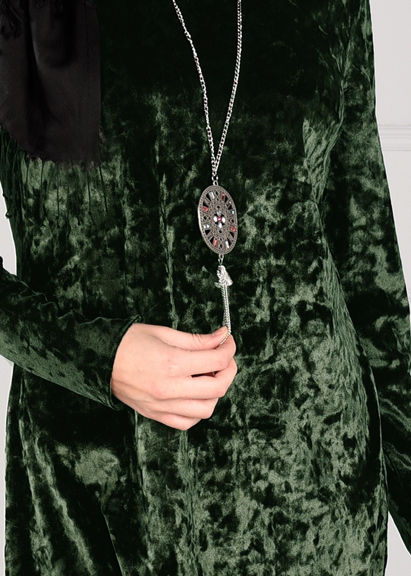 Tesettür giyim HAKİ ASİMETRİK KESİM KADİFE TUNİK 4842