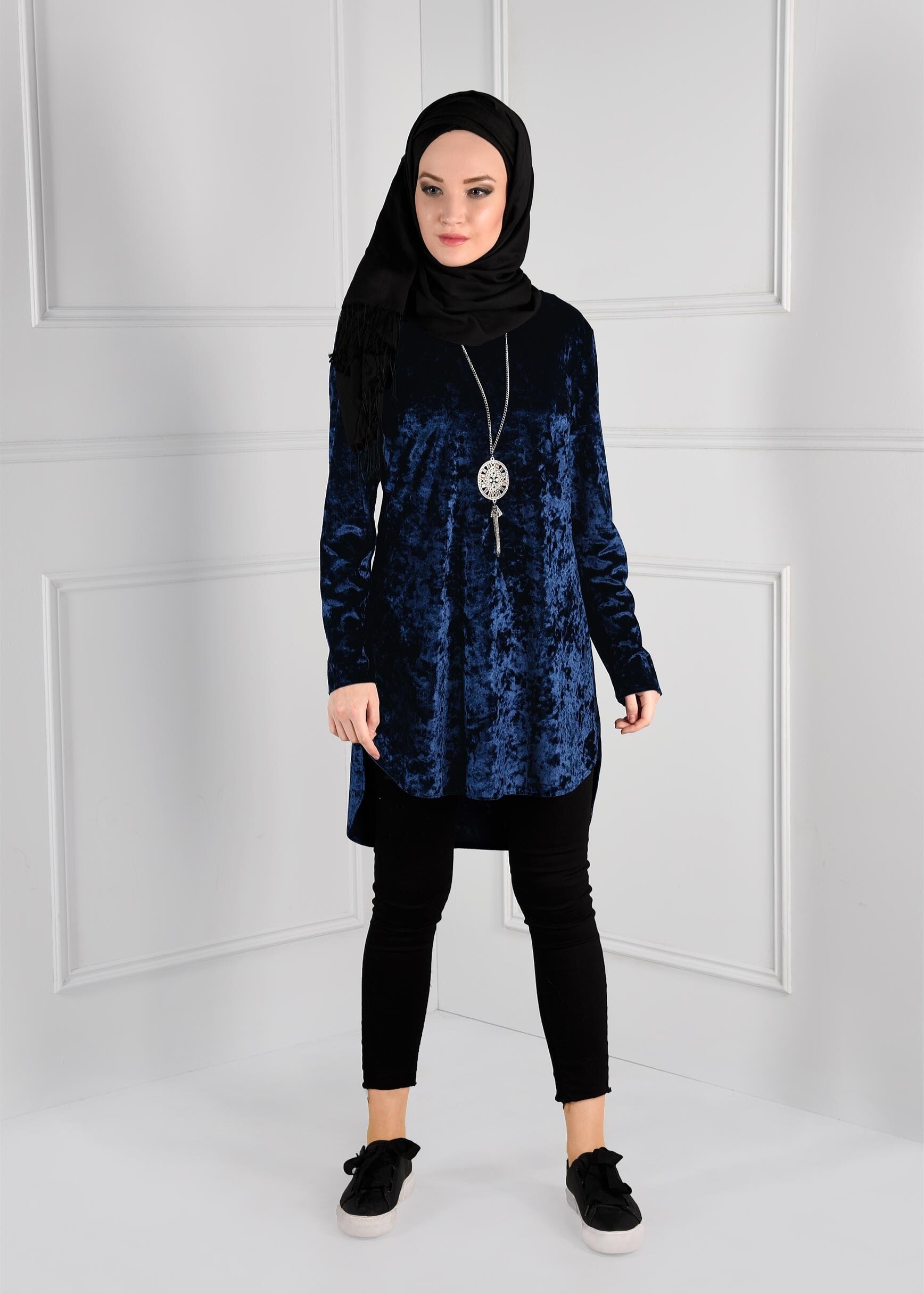 Tesettür giyim LACİVERT ASİMETRİK KESİM KADİFE TUNİK 4842