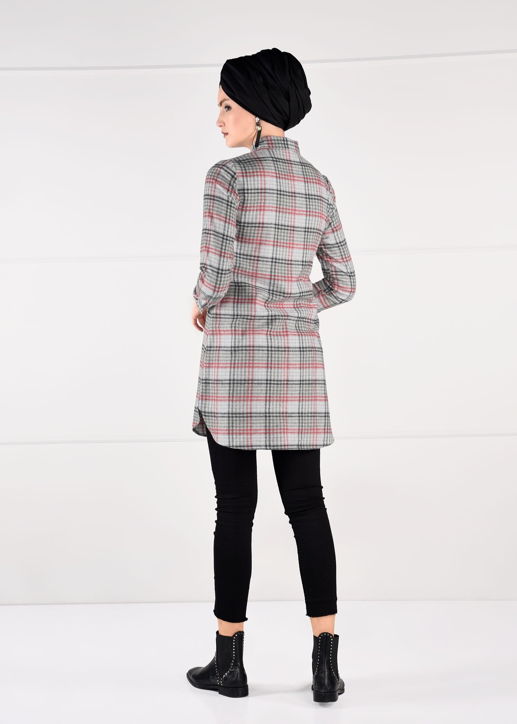 Tesettür giyim KIRMIZI PAYET İŞLEMELİ DÜĞMELİ EKOSE TUNİK 4853