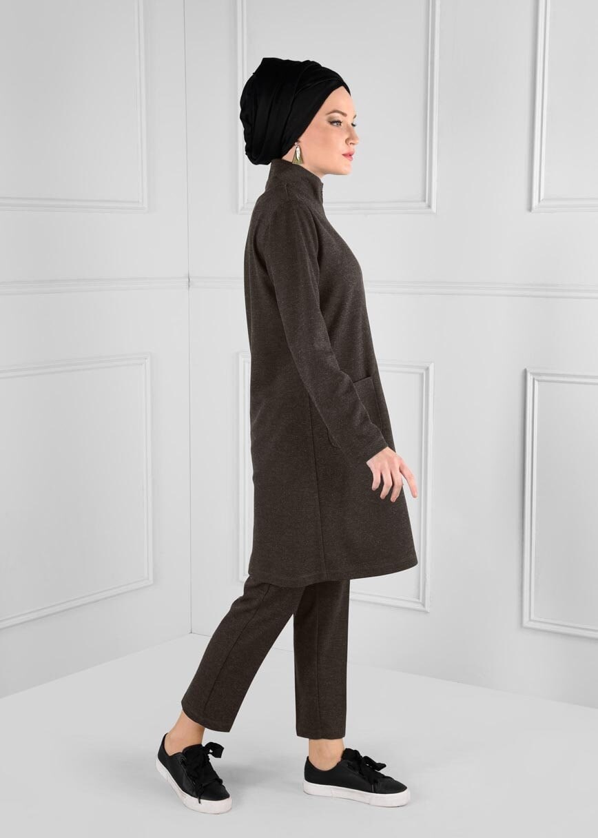 Tesettür giyim HAKİ BASKILI FERMUARLI TUNİK 4865