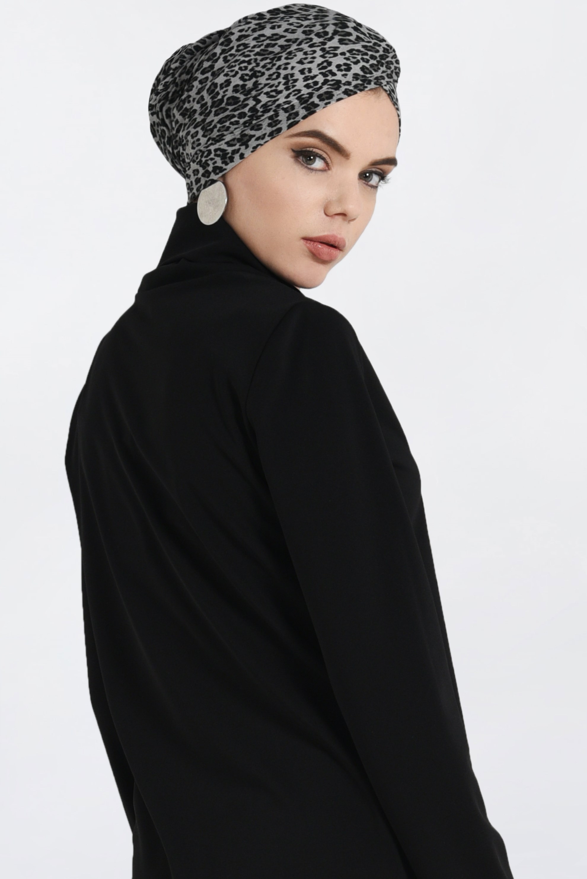 Tesettür giyim SİYAH PÜSKÜLLÜ ŞAL YAKA TUNİK 4866