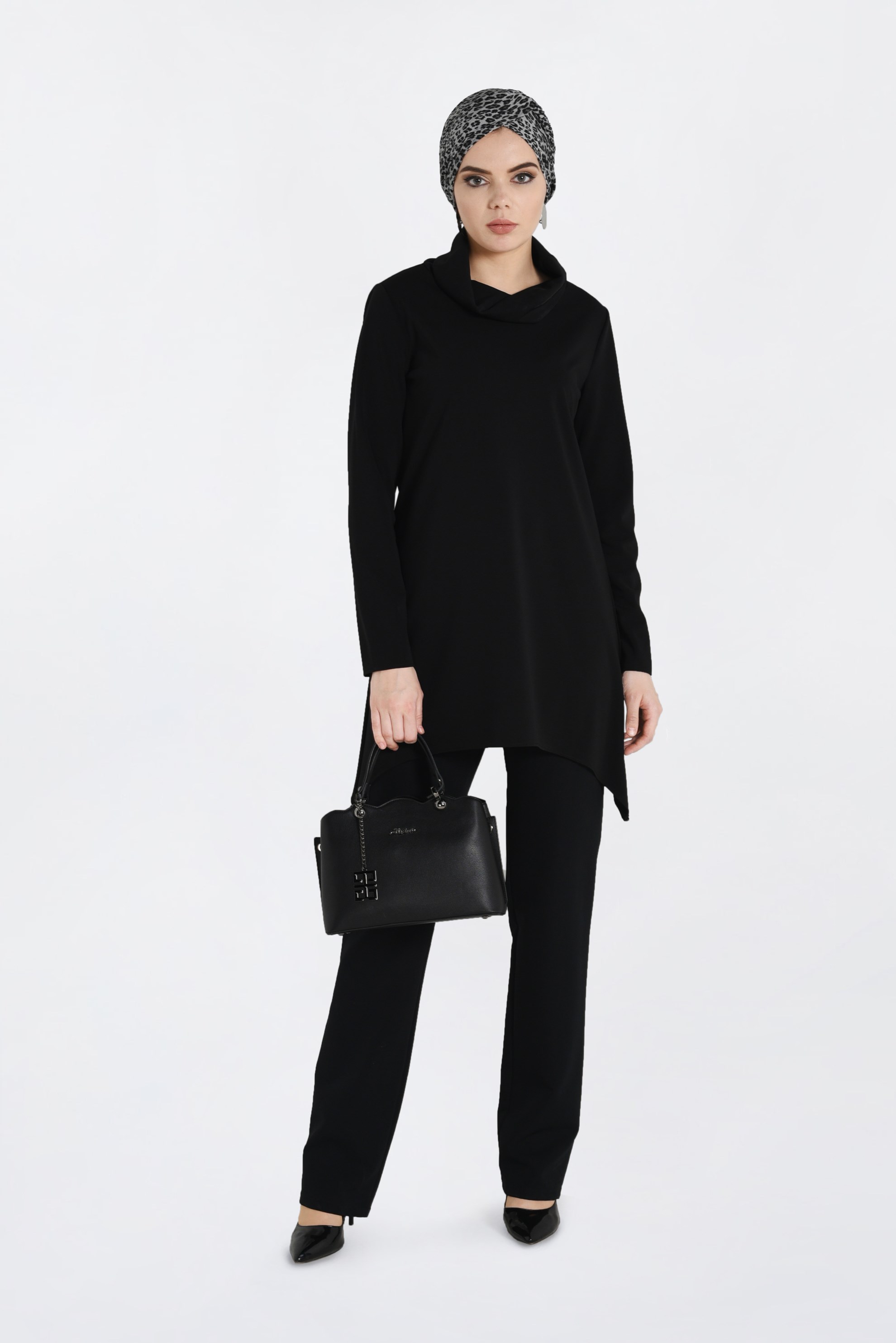 Tesettür giyim SİYAH PÜSKÜLLÜ ŞAL YAKA TUNİK 4866