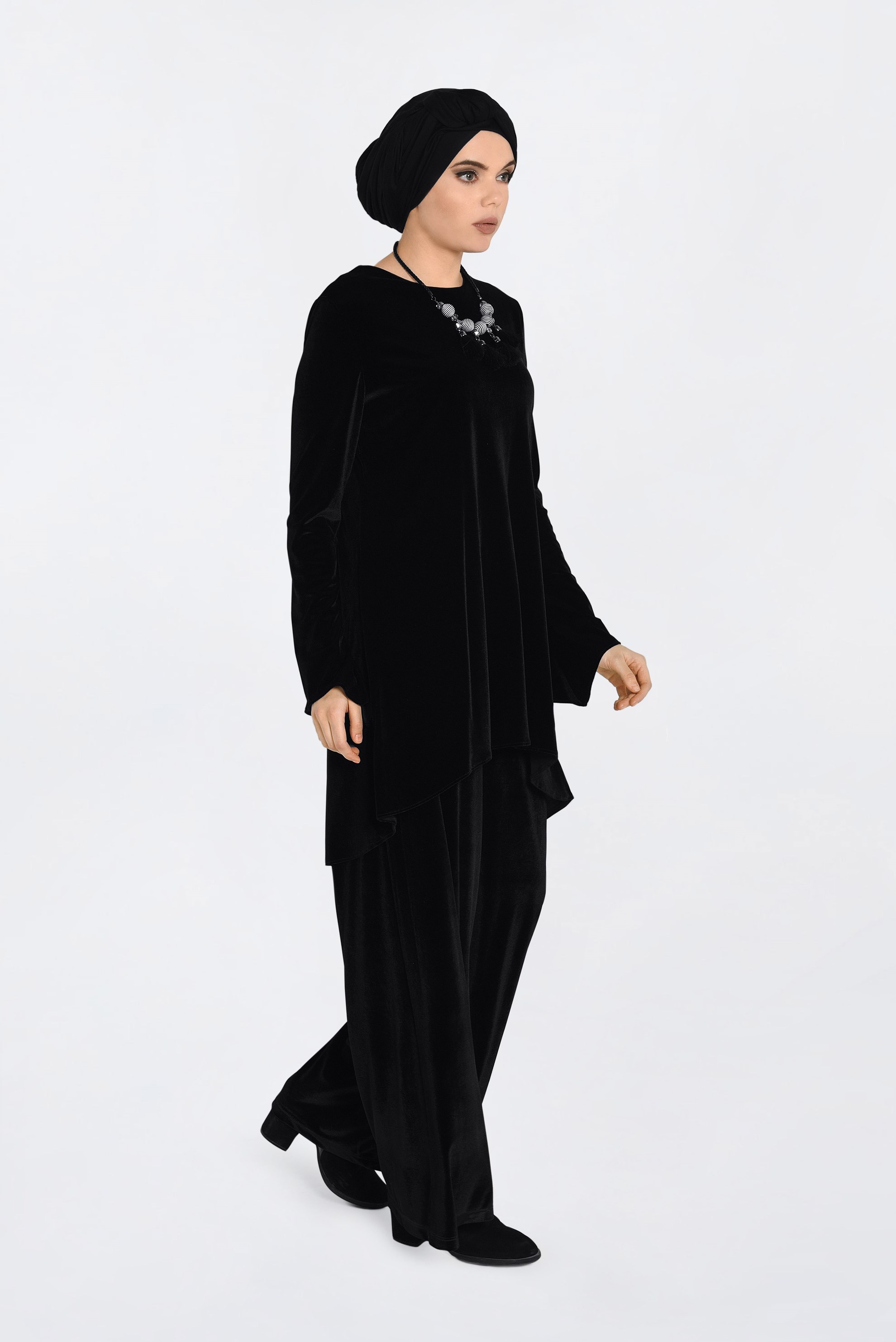 Tesettür giyim SİYAH KADİFE BİSİKLET YAKA TUNİK 4867 