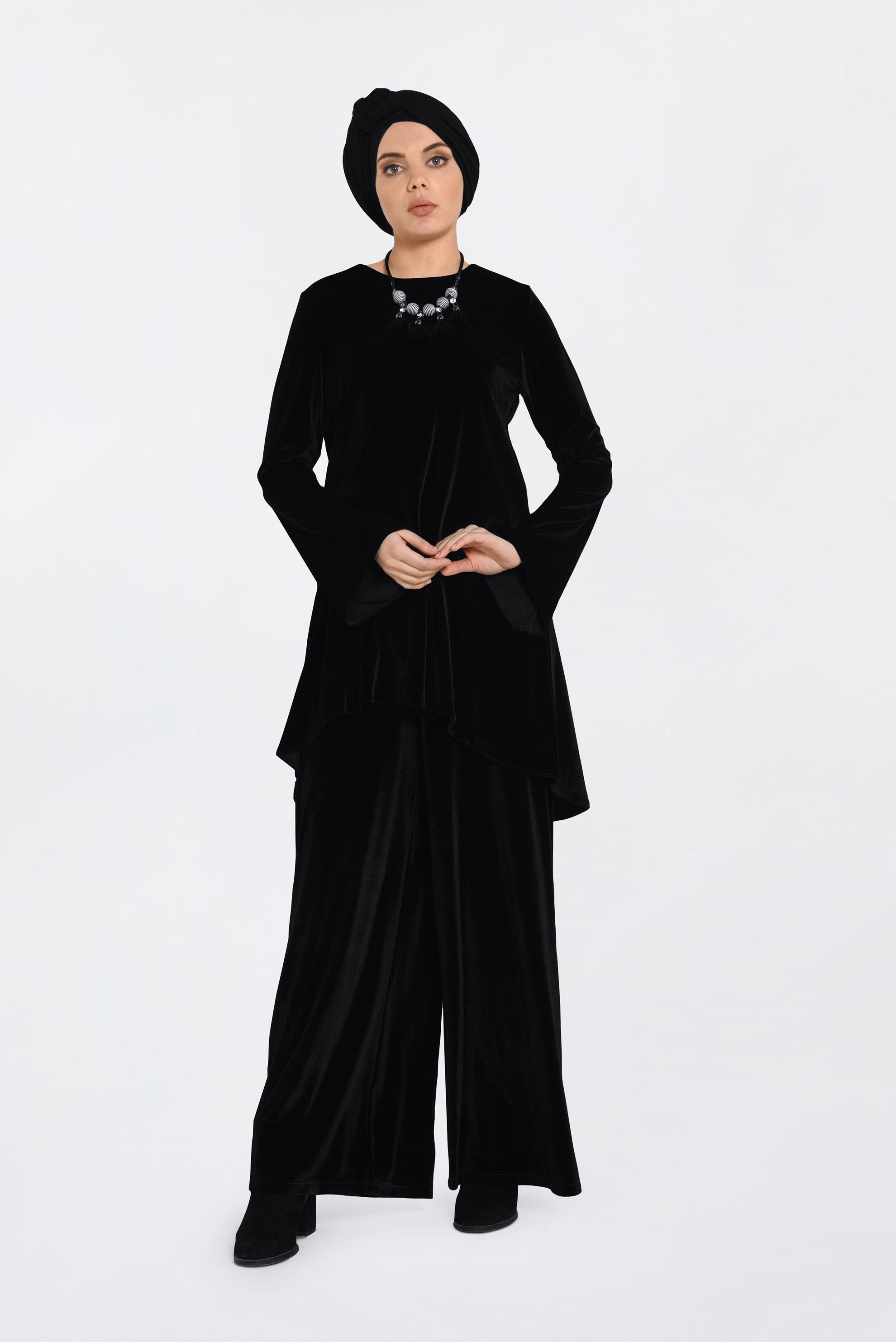 Tesettür giyim SİYAH KADİFE BİSİKLET YAKA TUNİK 4867 