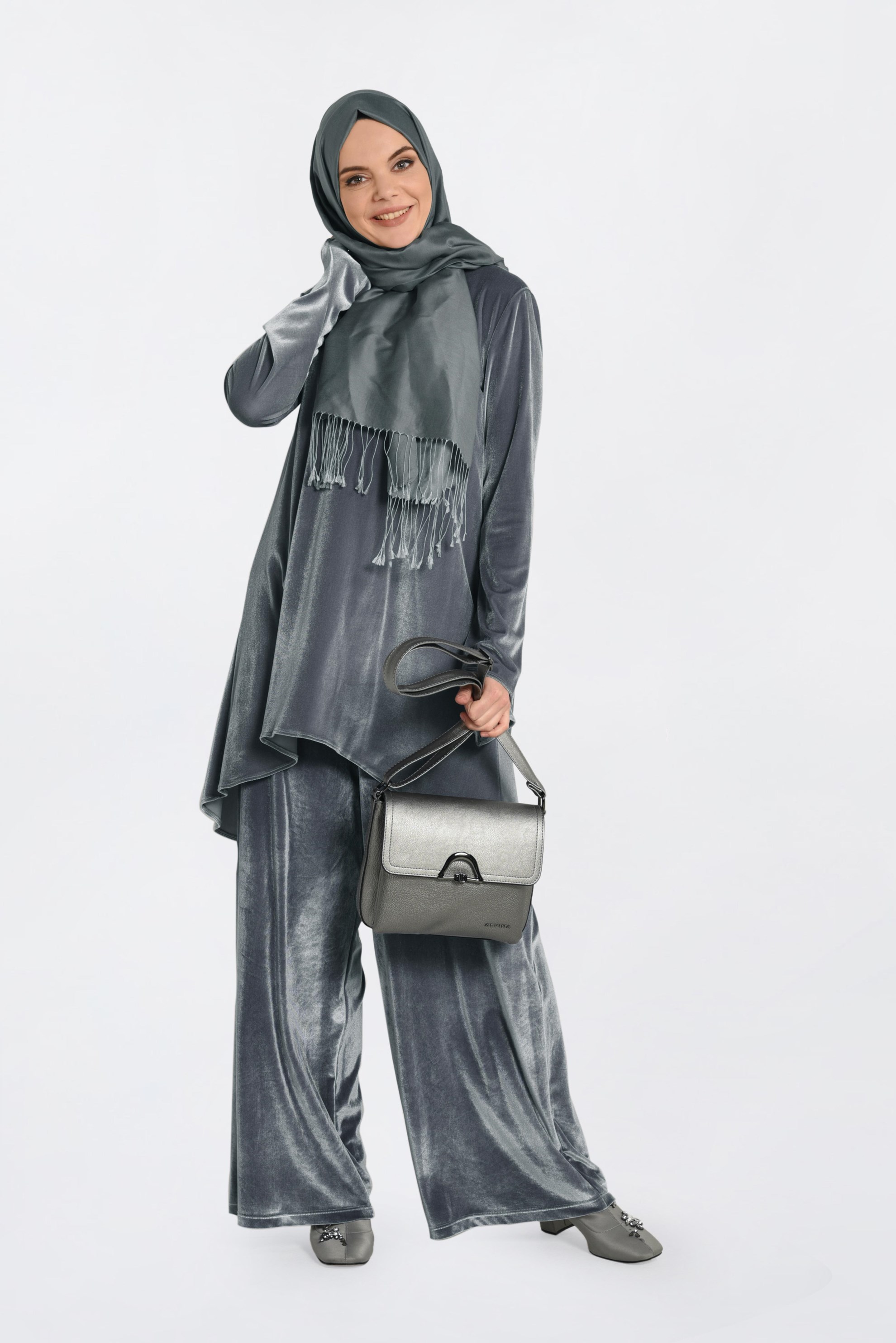 Tesettür giyim GÜMÜŞ KADİFE BİSİKLET YAKA TUNİK 4867 