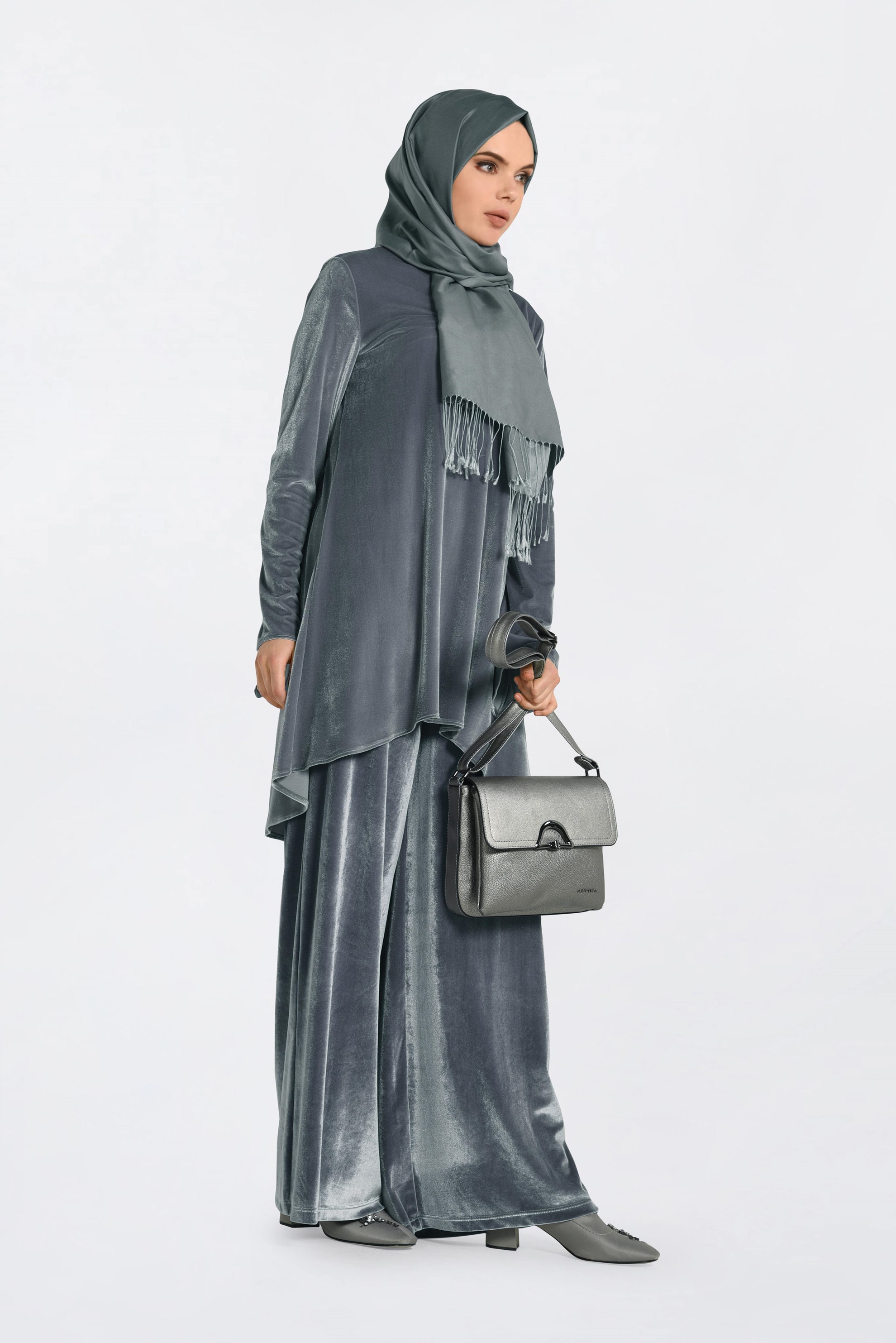 Tesettür giyim GÜMÜŞ KADİFE BİSİKLET YAKA TUNİK 4867 