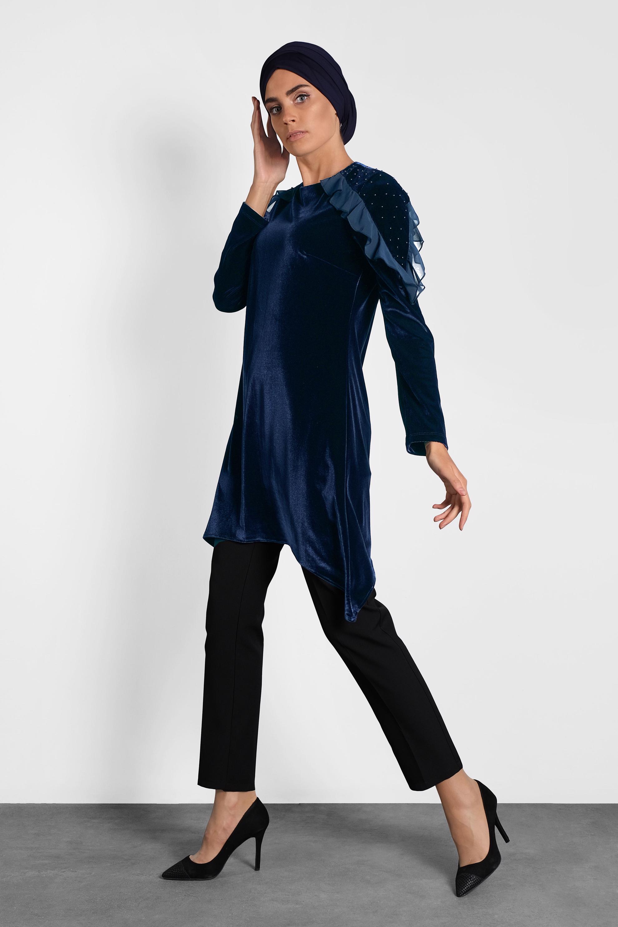 Tesettür giyim LACİVERT FIRFIR VE İNCİ DETAYLI KADİFE TUNİK 4869