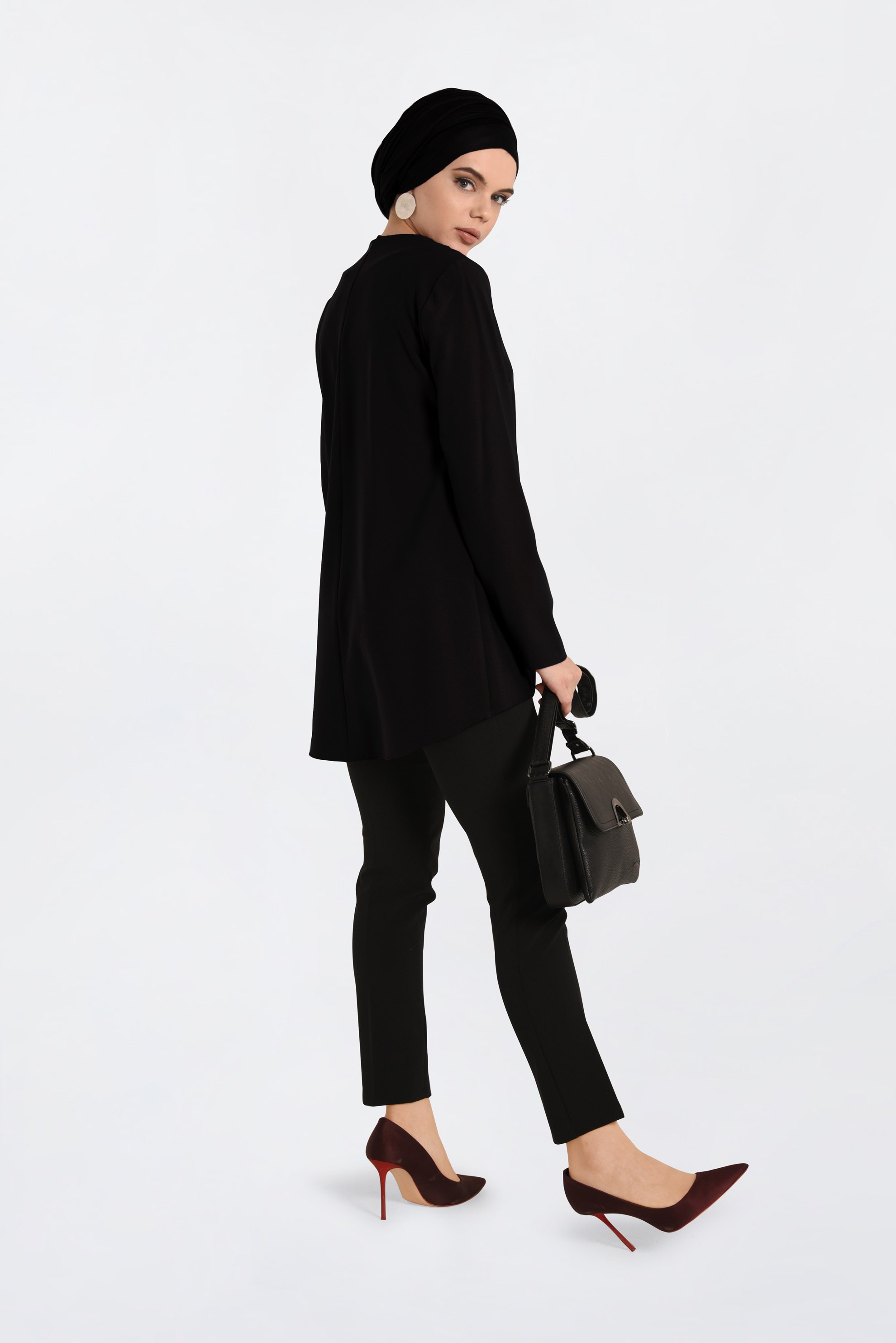 Tesettür giyim SİYAH BİSİKLET YAKA CEPLİ TUNİK 4871