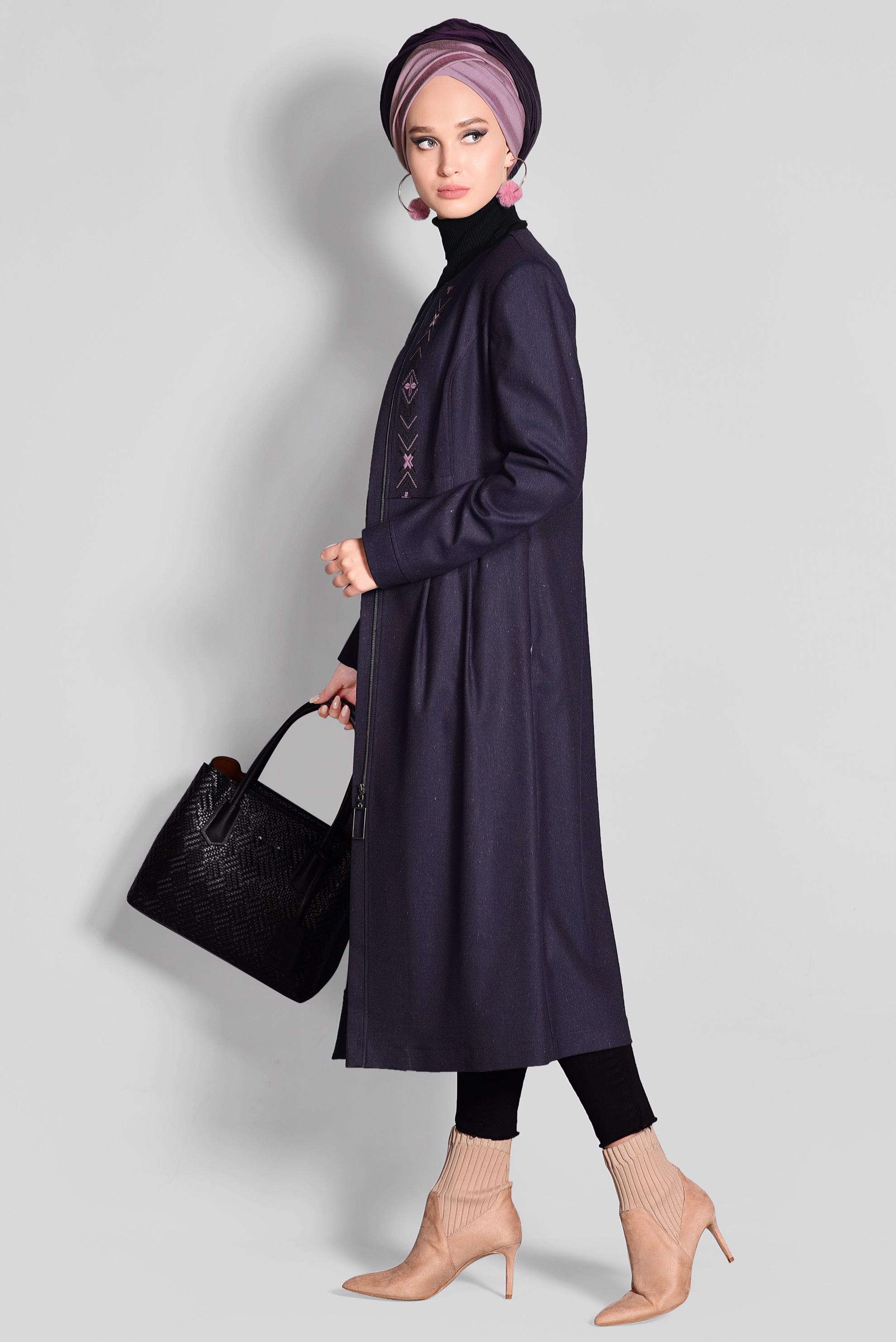 Tesettür giyim MOR NAKIŞ İŞLEMELİ FERMUARLI TRENÇKOT 1145