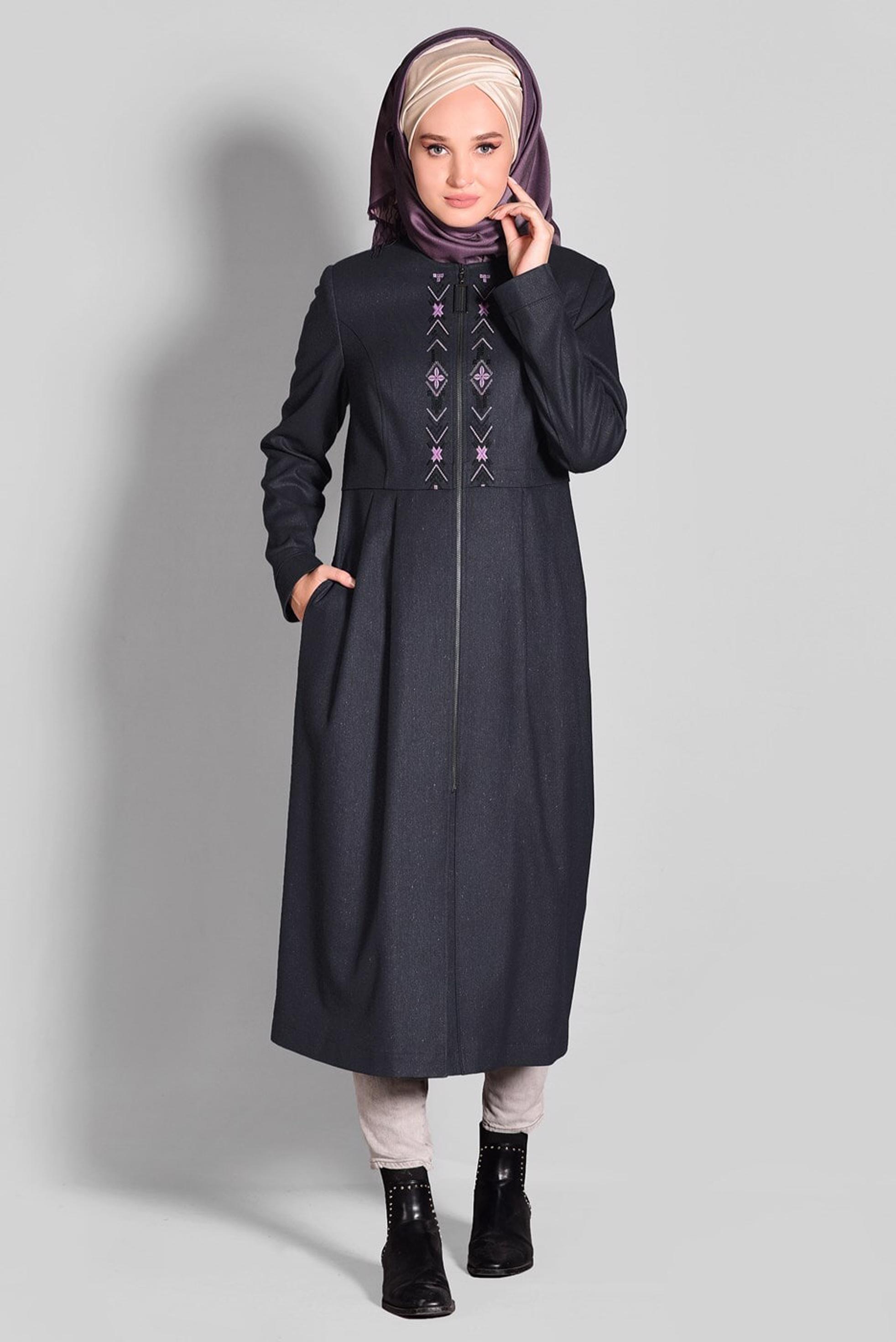 Tesettür giyim GRİ NAKIŞ İŞLEMELİ FERMUARLI TRENÇKOT 1145