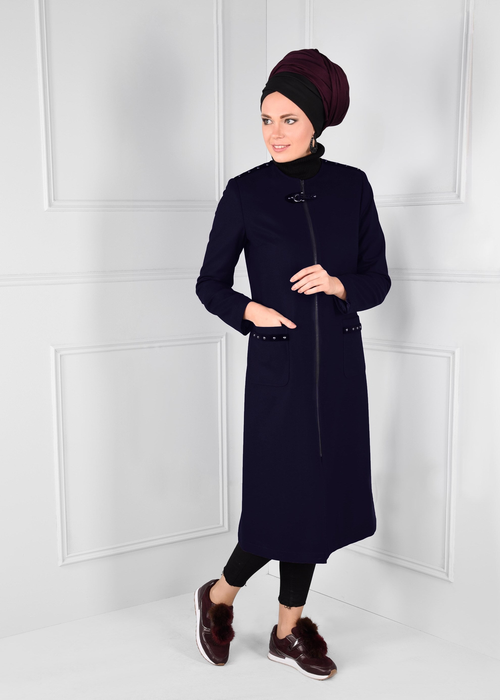 Tesettür giyim LACİVERT FERMUARLI CEPLİ BONCUK DETAYLI TRENÇKOT 1151