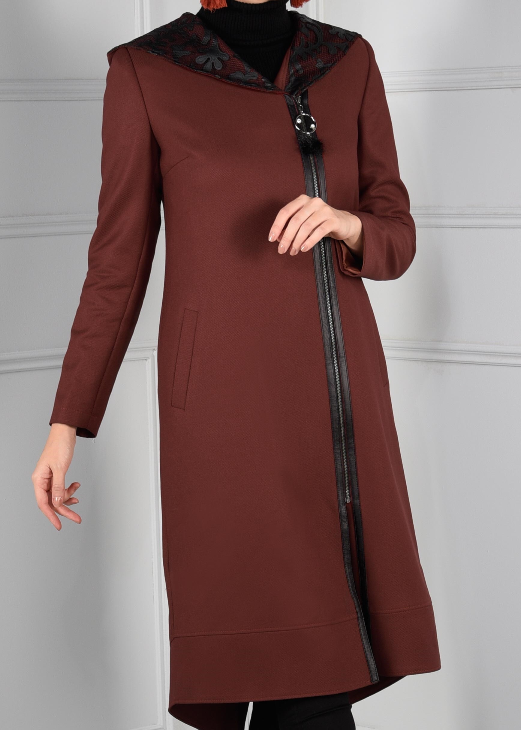 Tesettür giyim TURUNCU KAPÜŞONLU FERMUARLI ETEK UCU OVAL KESİM TRENÇKOT 1158