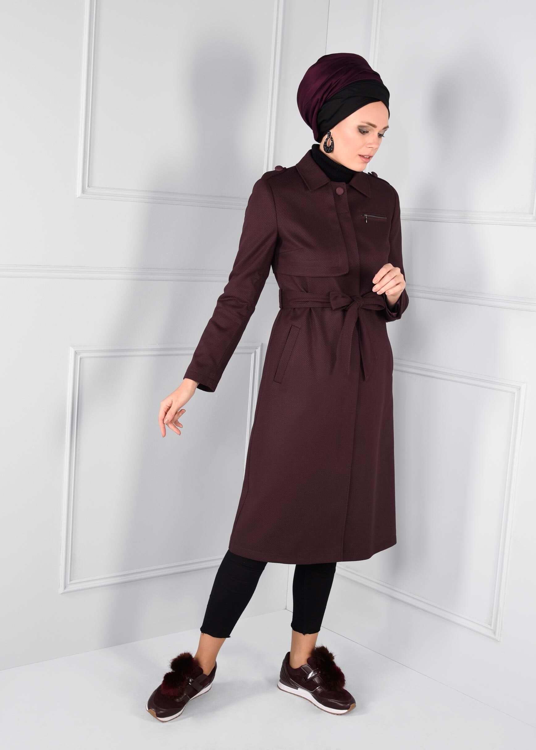 Tesettür giyim MÜRDÜM ARKASI KUŞ GÖZÜ DETAYLI GİZLİ DÜĞMELİ KUŞAKLI TRENÇKOT 1160