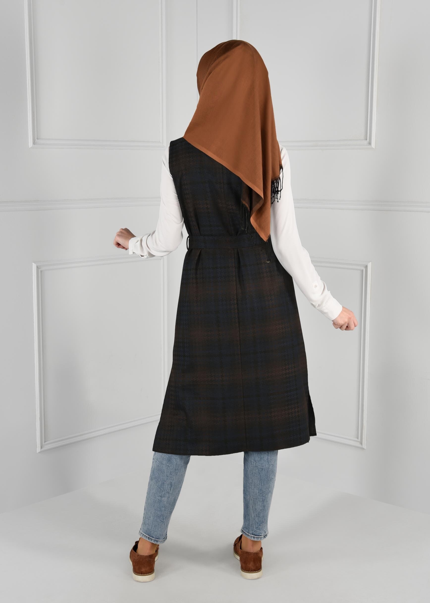 Tesettür giyim LACİVERT YANLARI YIRTMAÇLI EKOSE KUŞAKLI YELEK 4052 