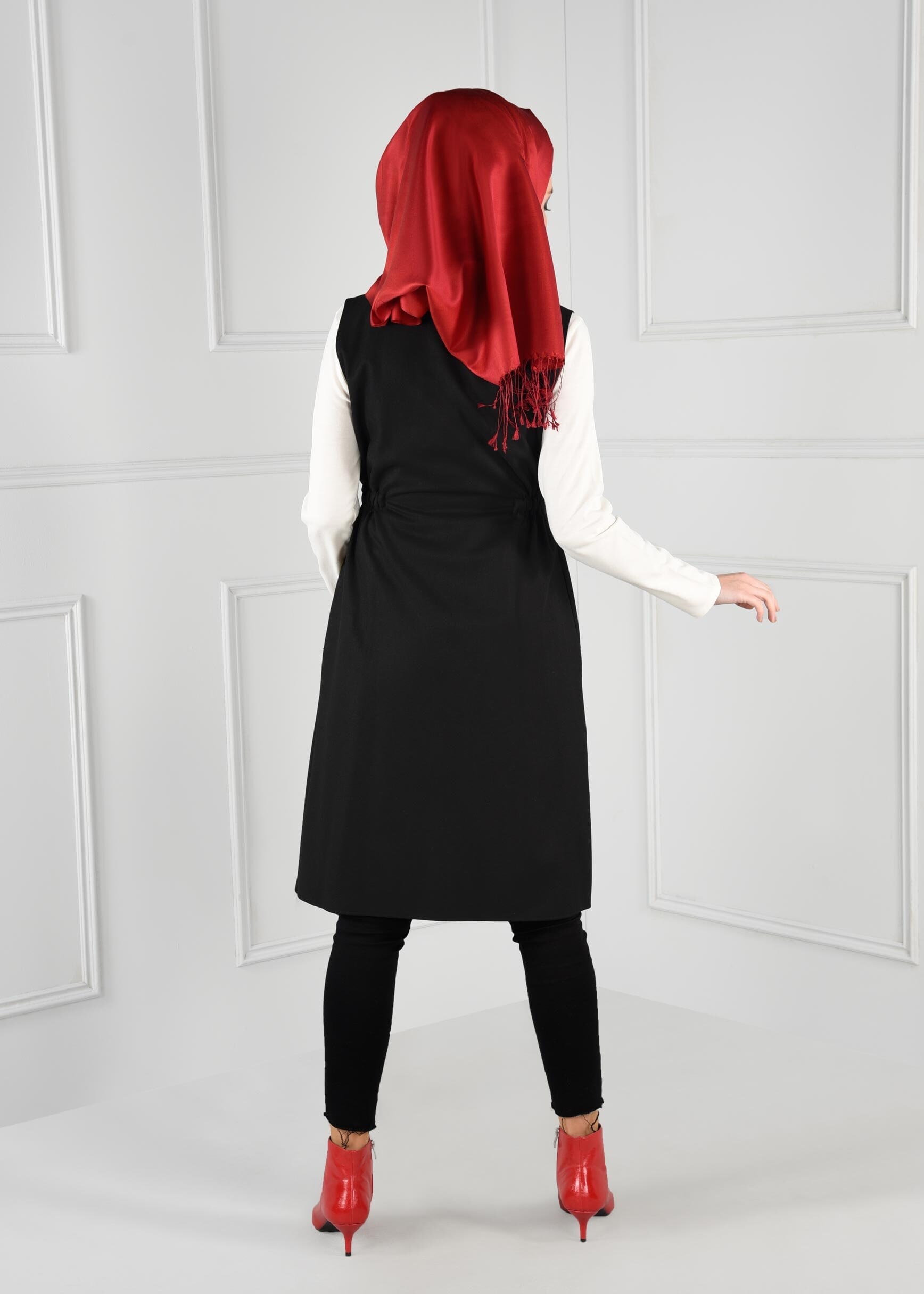 Tesettür giyim SİYAH BELİ LASTİKLİ CEPLİ YELEK 4648 