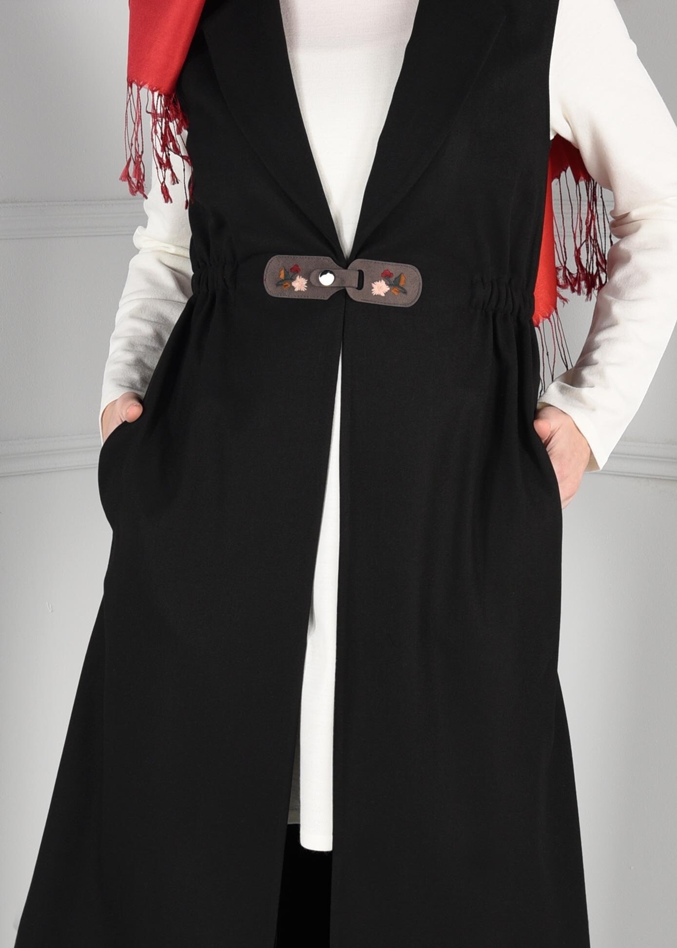 Tesettür giyim SİYAH BELİ LASTİKLİ CEPLİ YELEK 4648 