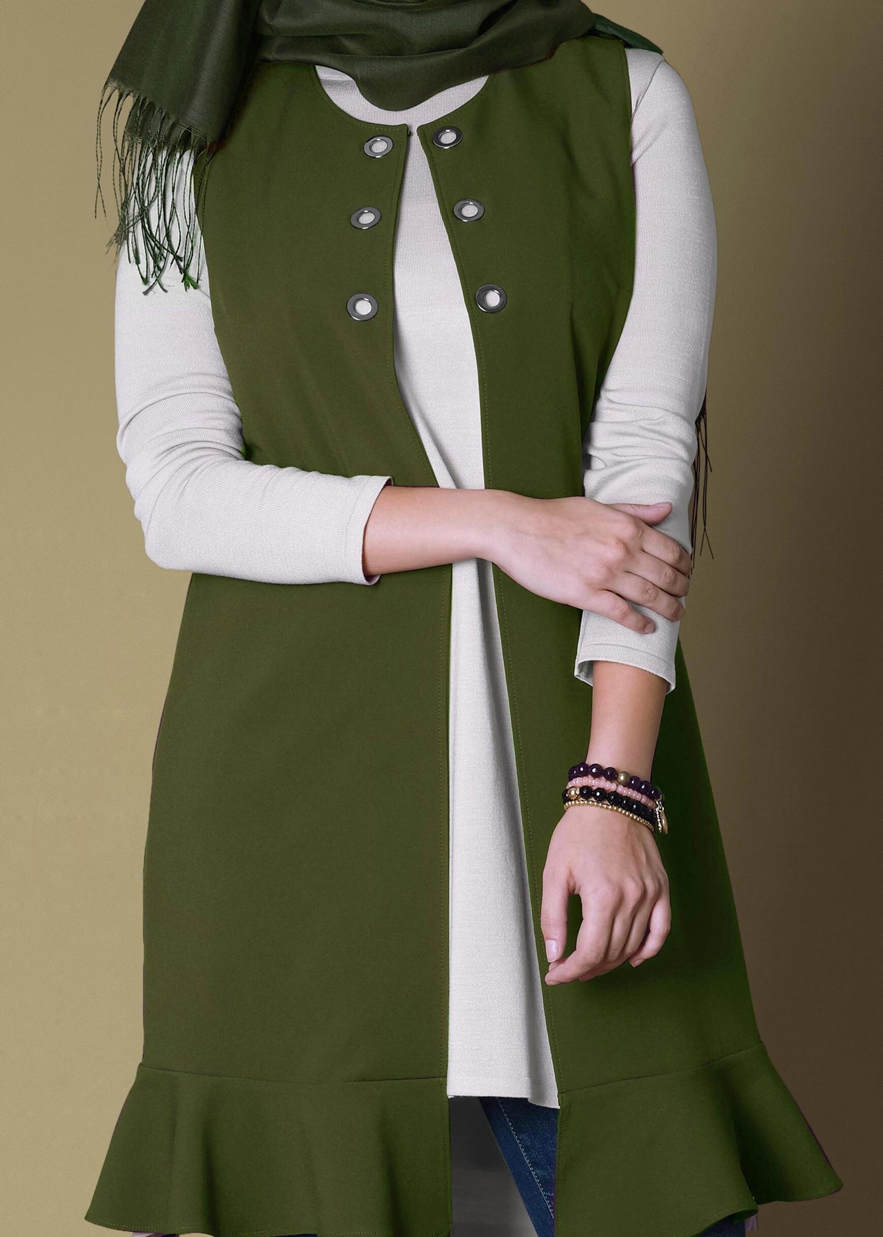 Tesettür giyim HAKİ KUŞ GÖZÜ DETAYLI VOLANLI YELEK 4671