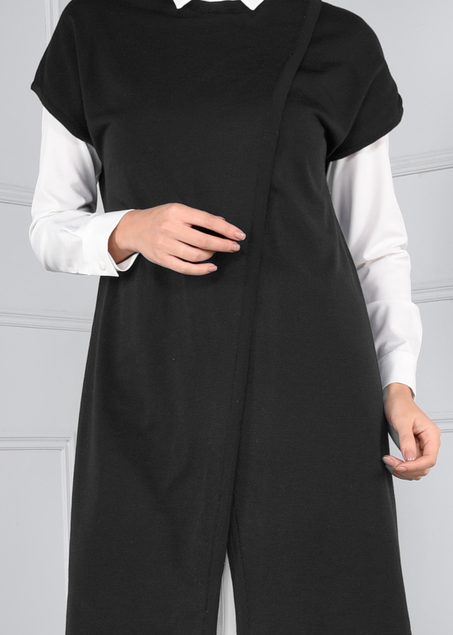 Tesettür giyim SİYAH YARIM KOL TRİKO YELEK 4697