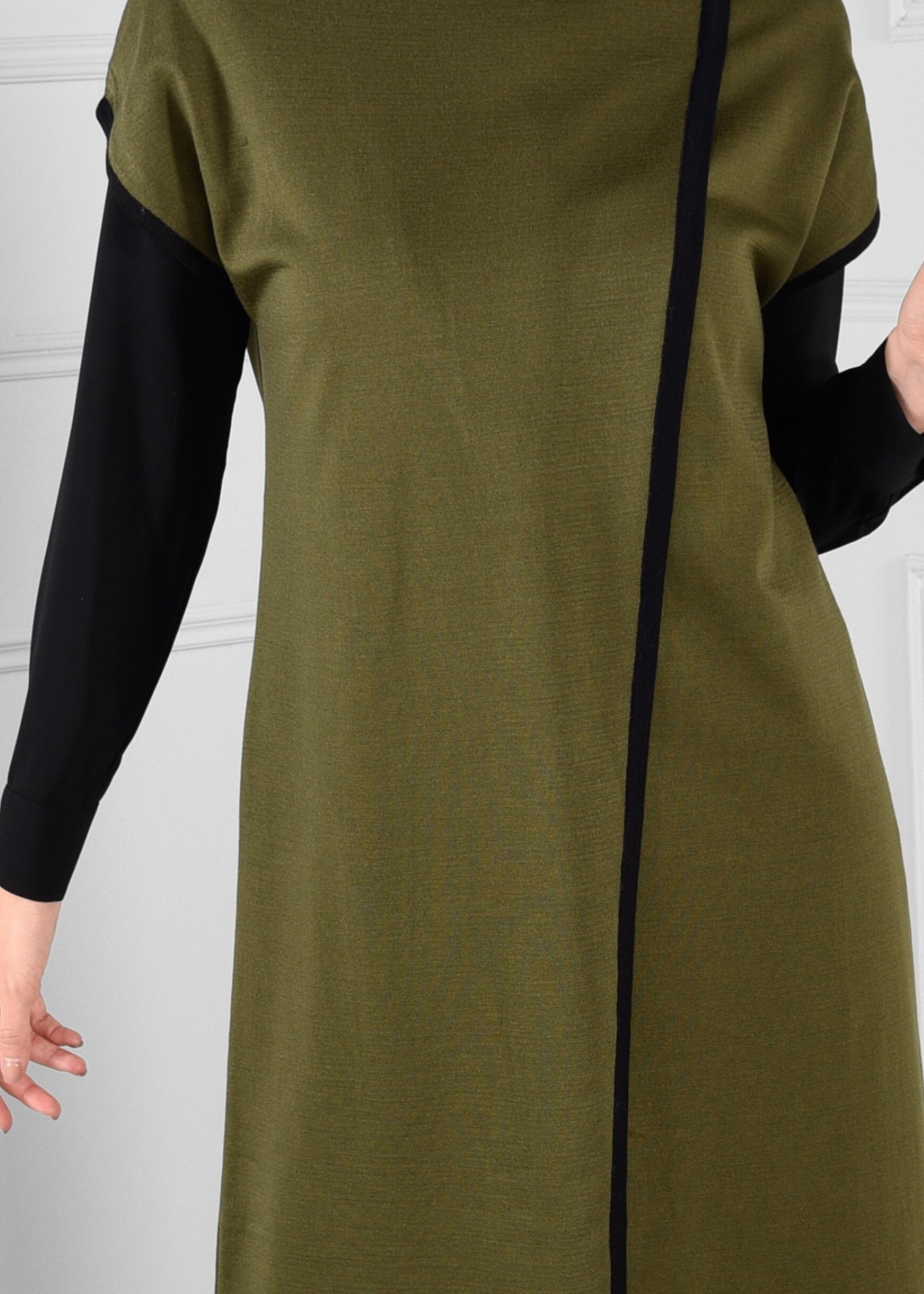 Tesettür giyim HAKİ YARIM KOL TRİKO YELEK 4697