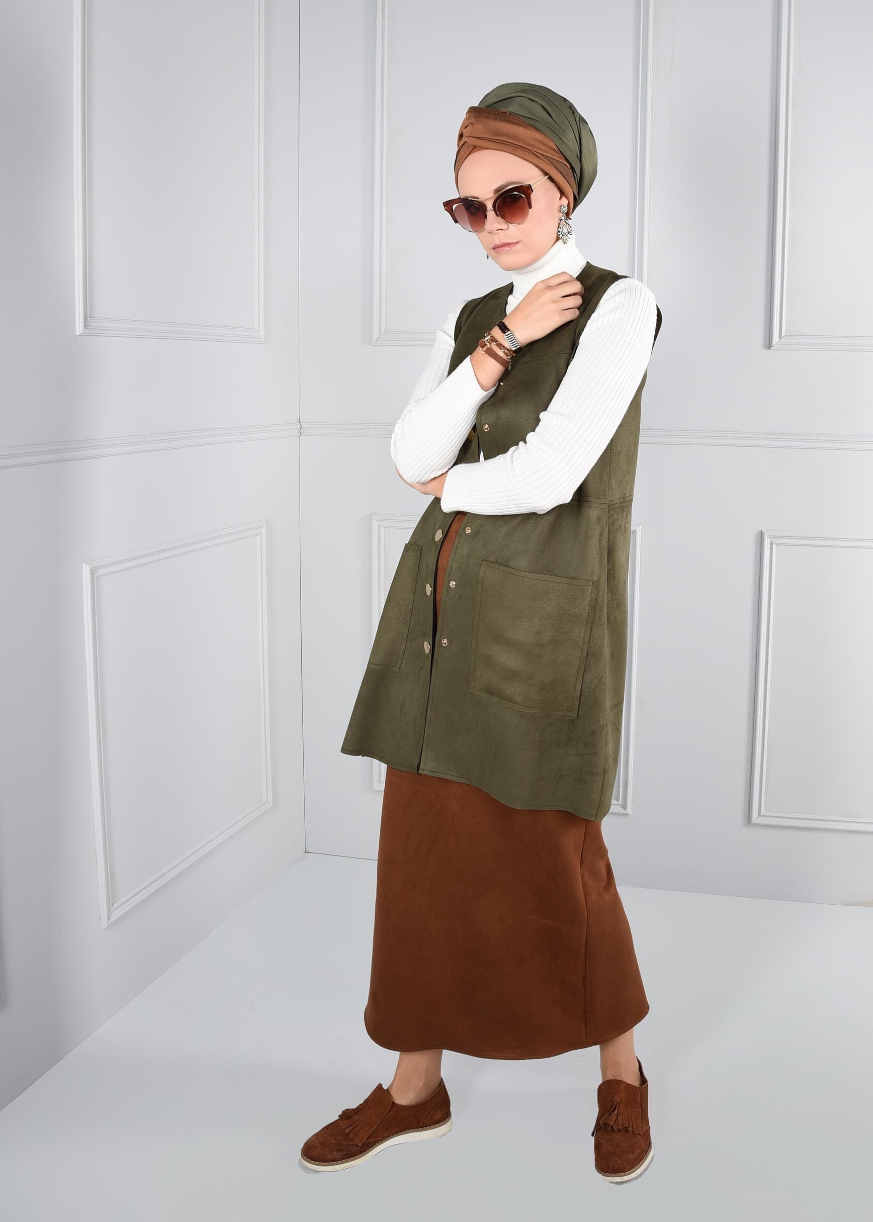 Tesettür giyim HAKİ ÇITÇITLI CEPLİ SÜET YELEK 4704