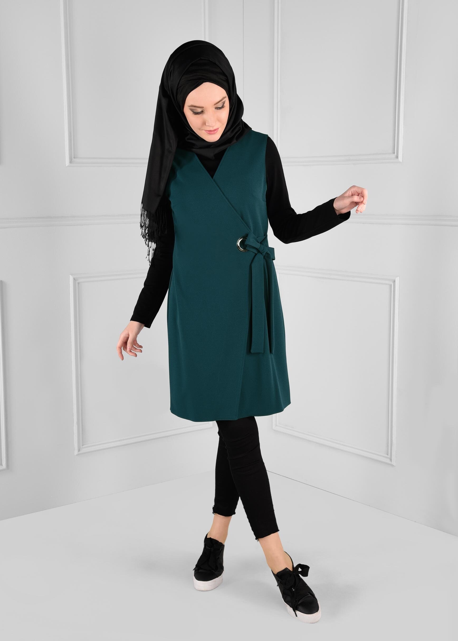 Tesettür giyim MAVİ KUŞAKLI ANVELOP YELEK 4707