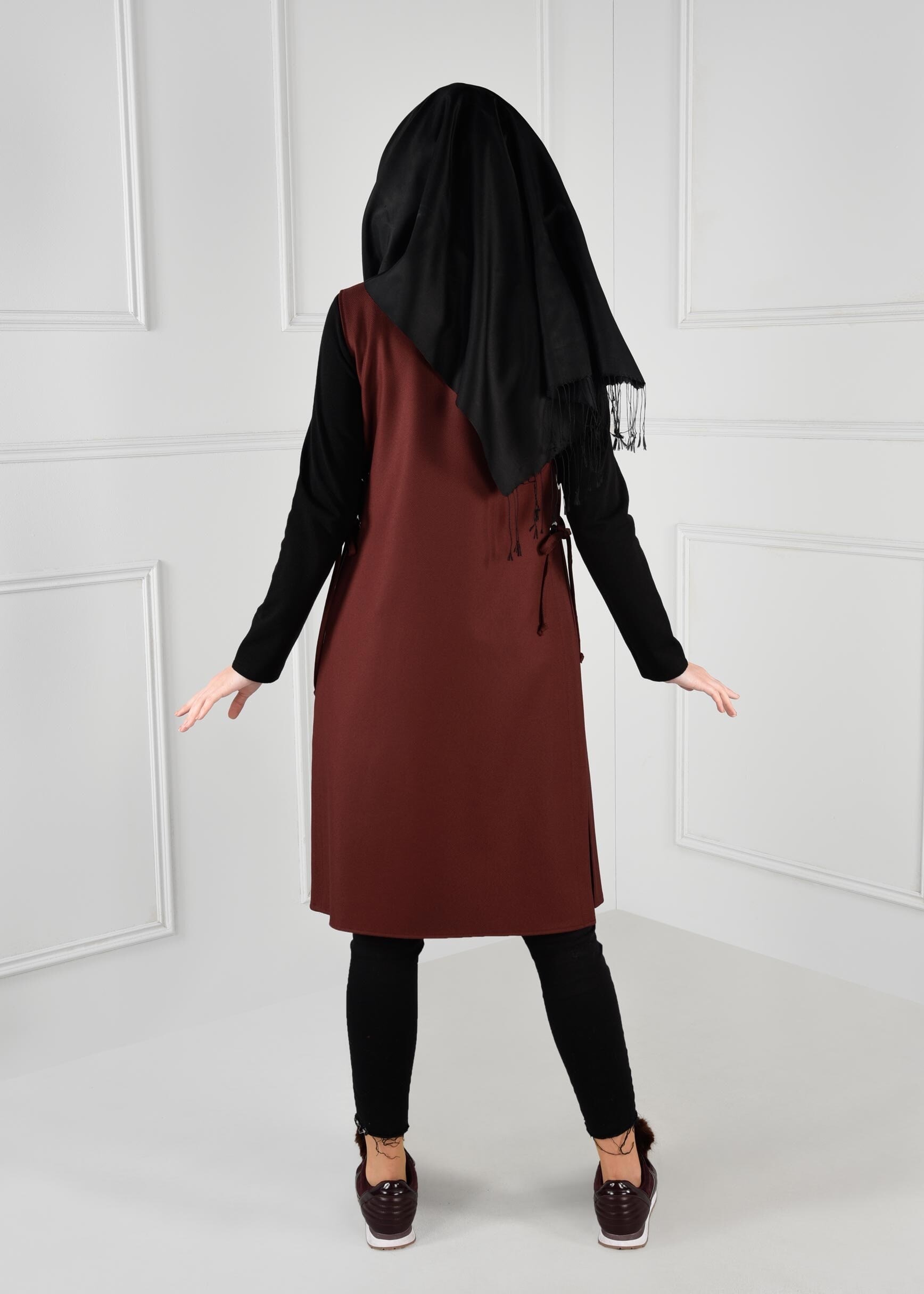 Tesettür giyim TURUNCU YANLARI YIRTMAÇLI KUŞ GÖZÜ DETAYLI YELEK 4709