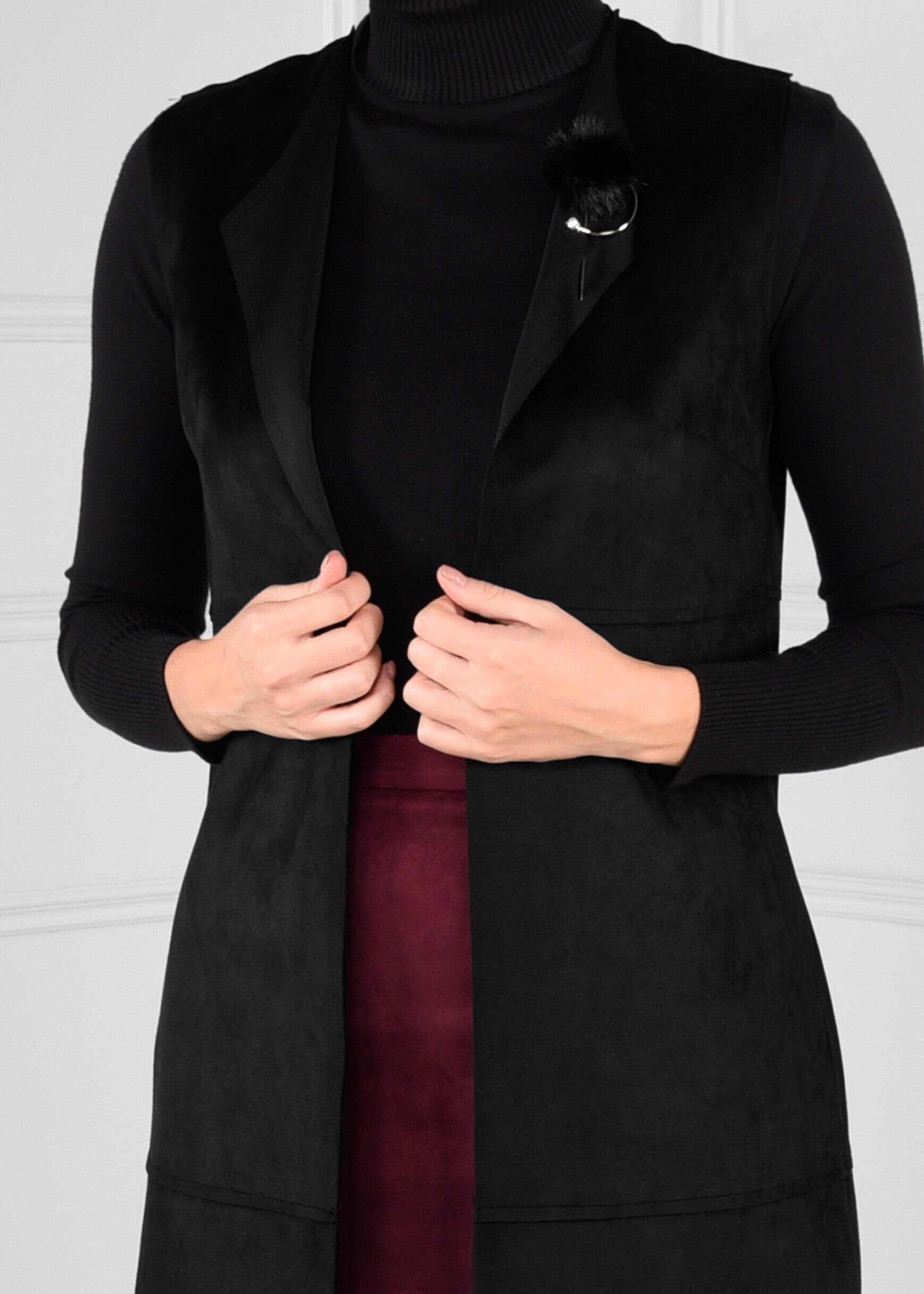 Tesettür giyim SİYAH BROŞ DETAYLI SÜET YELEK 4728